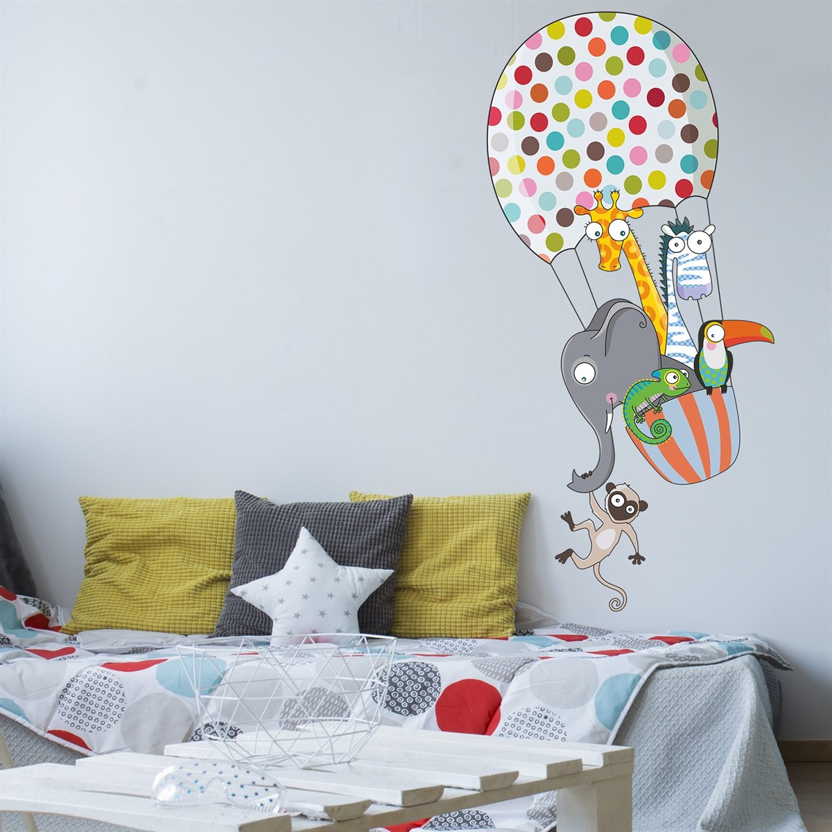 DekorLoft Benekli Uçan Balon Çocuk Odası Duvar Sticker CS-284