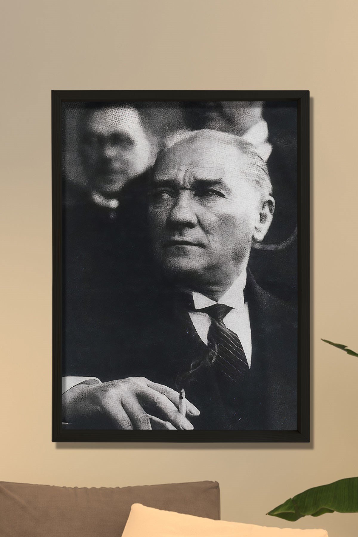 Doğal Çam Ağacı Çerçeveli Atatürk Tablo