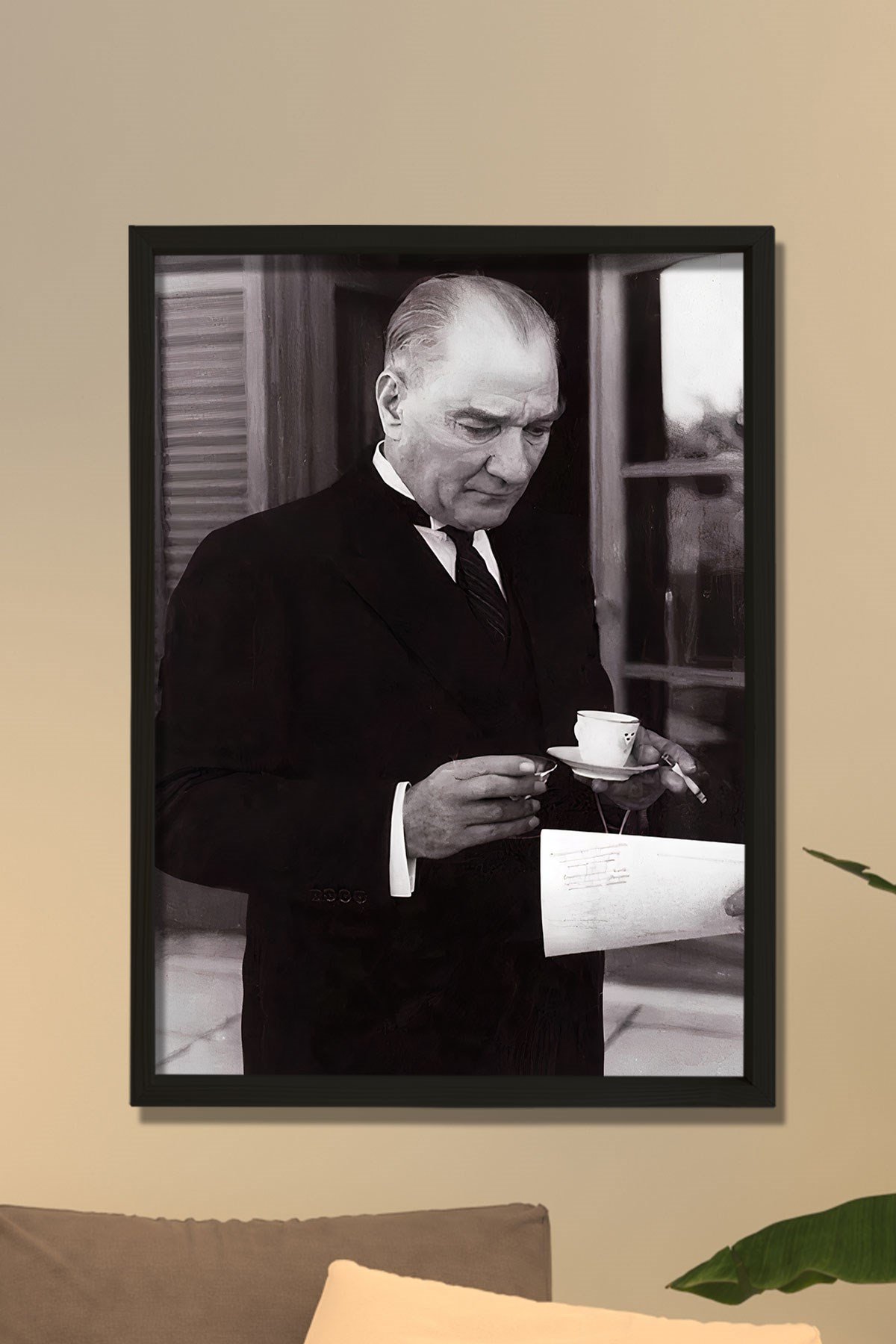 Doğal Çam Ağacı Çerçeveli Atatürk Tablo