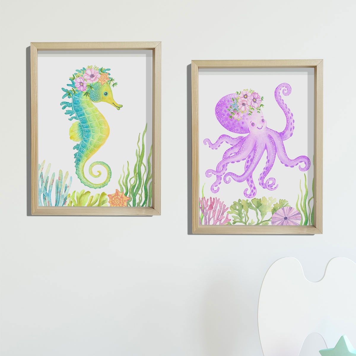 Doğal Çam Çerçeveli Bebek ve Çocuk Odası Duvar Tablosu Çiçekli Denizatı ve Ahtapot