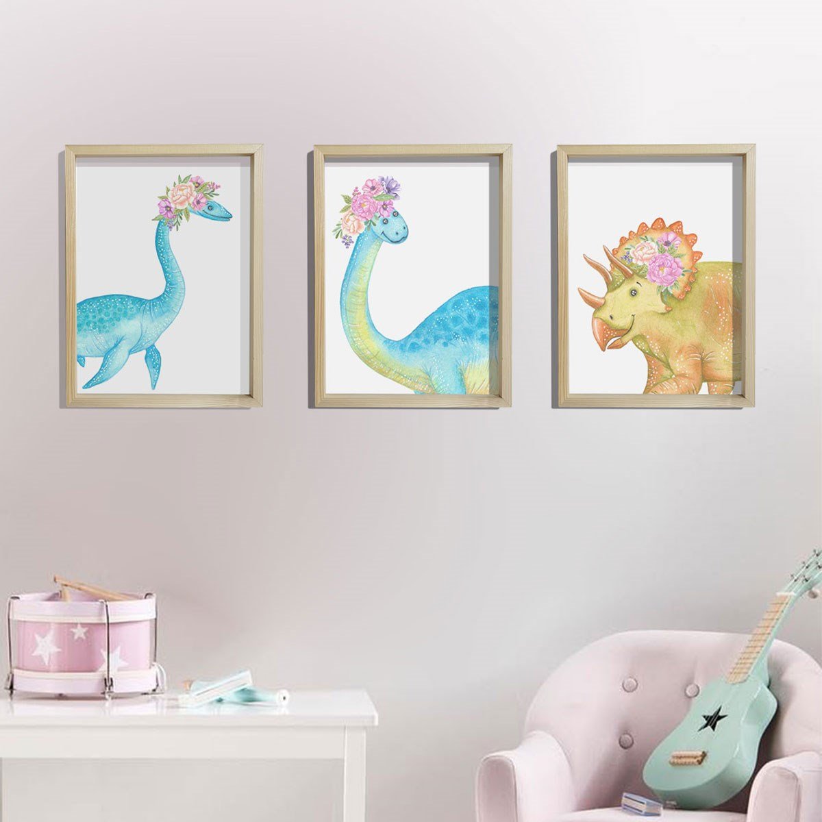 Doğal Çam Çerçeveli Bebek ve Çocuk Odası Duvar Tablosu Çiçekli Sevimli Dinazorlar