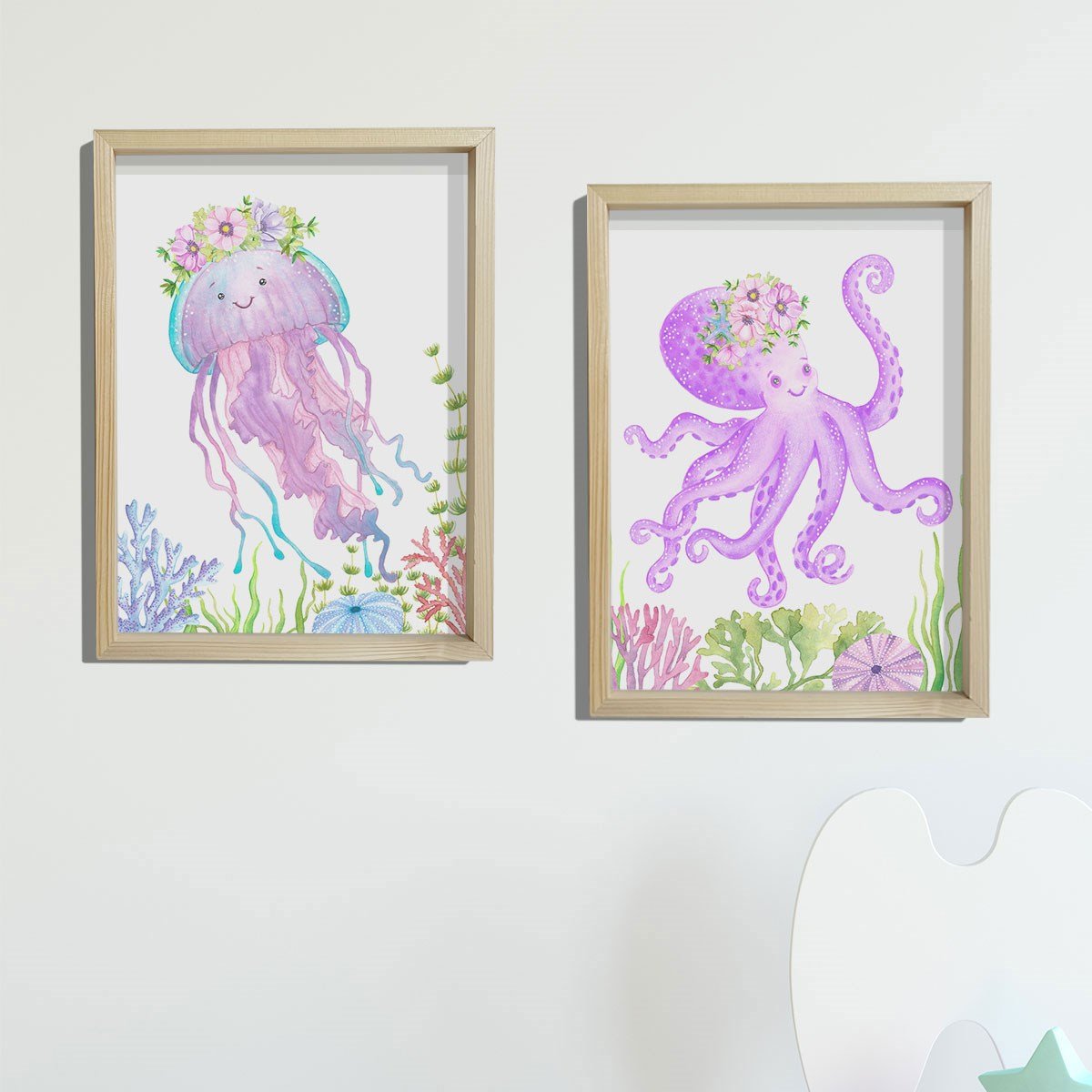 Doğal Çam Çerçeveli Bebek ve Çocuk Odası Duvar Tablosu Çiçekli Ahtapot  ve Denizanası