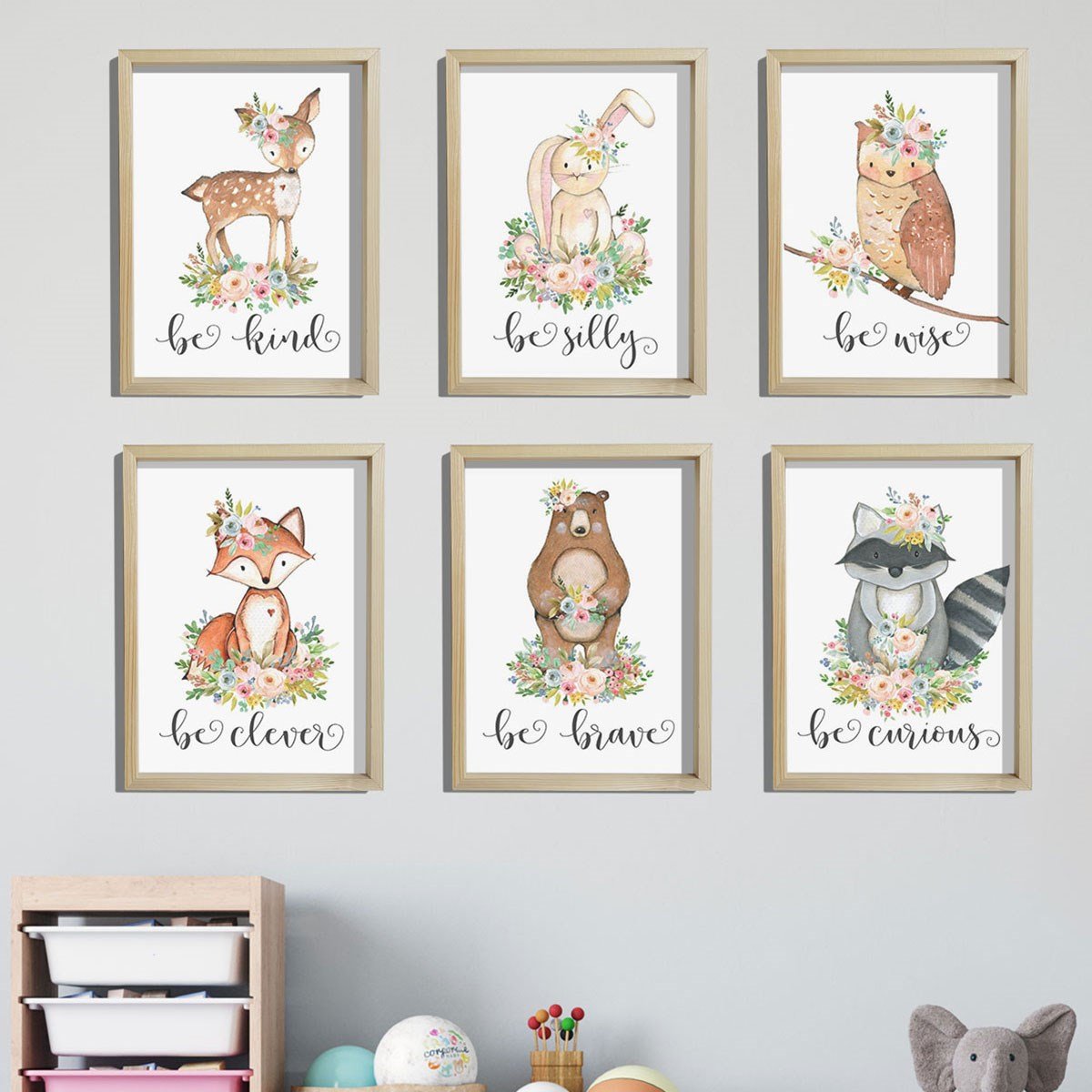 Doğal Çam Çerçeveli Bebek ve Çocuk Odası Duvar Tablosu Çiçekli Şirin Hayvanlar