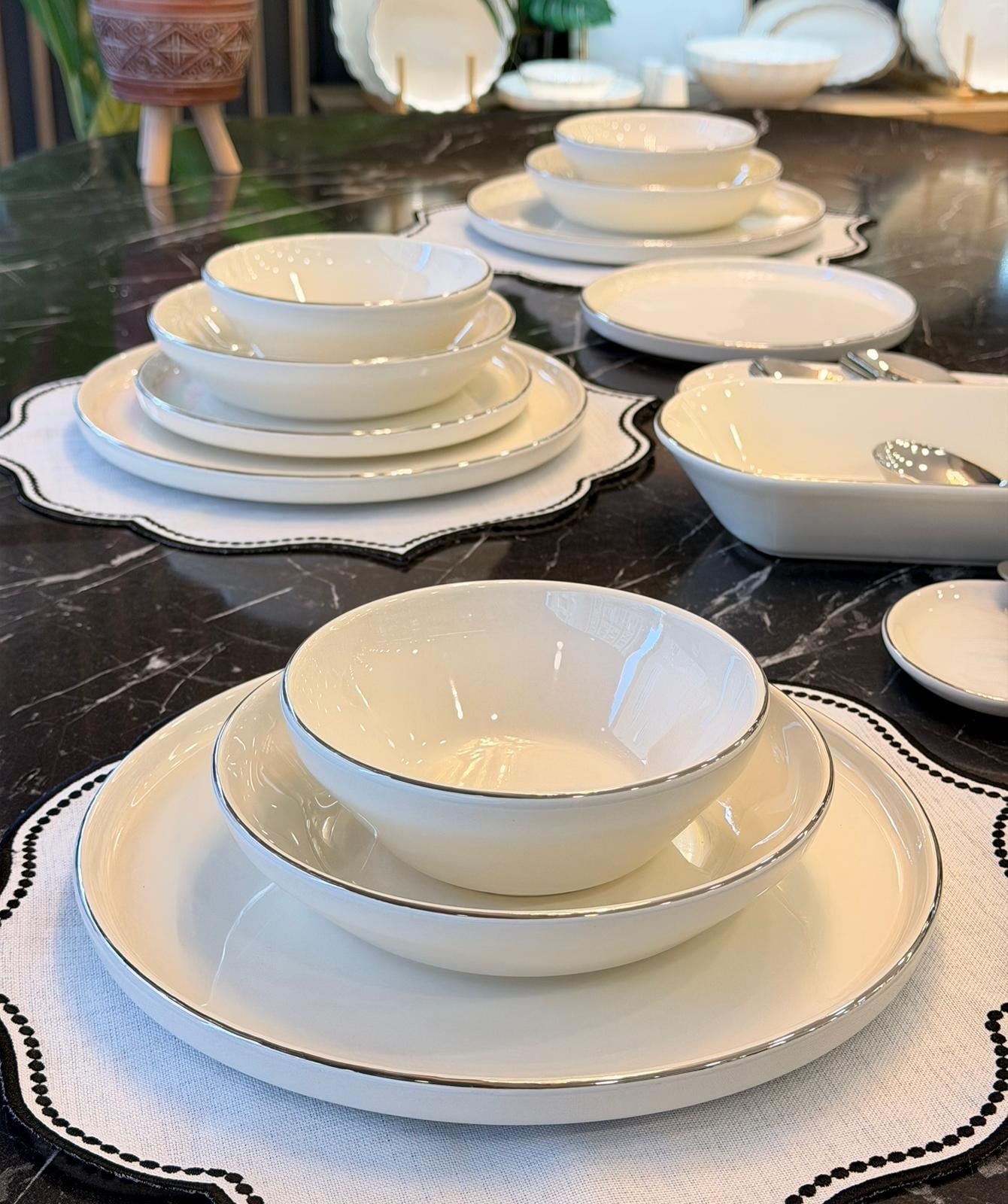 27 Parça Modern Gümüş Milenyum Yemek Takımı