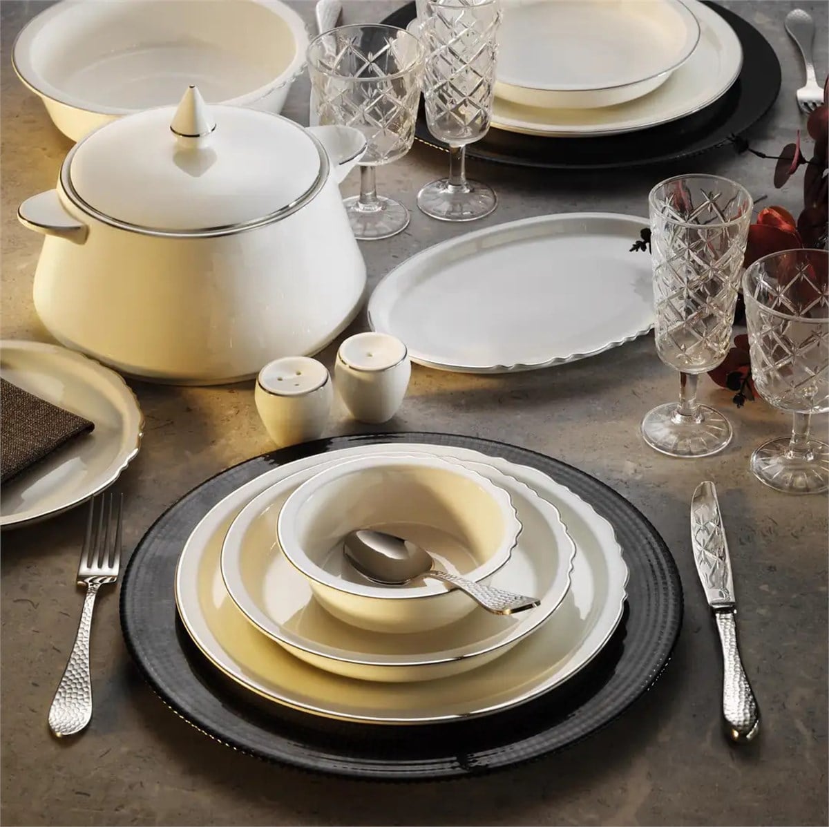 12 Kişilik 60 Parça Rumi Modern Platin Yemek Takımı