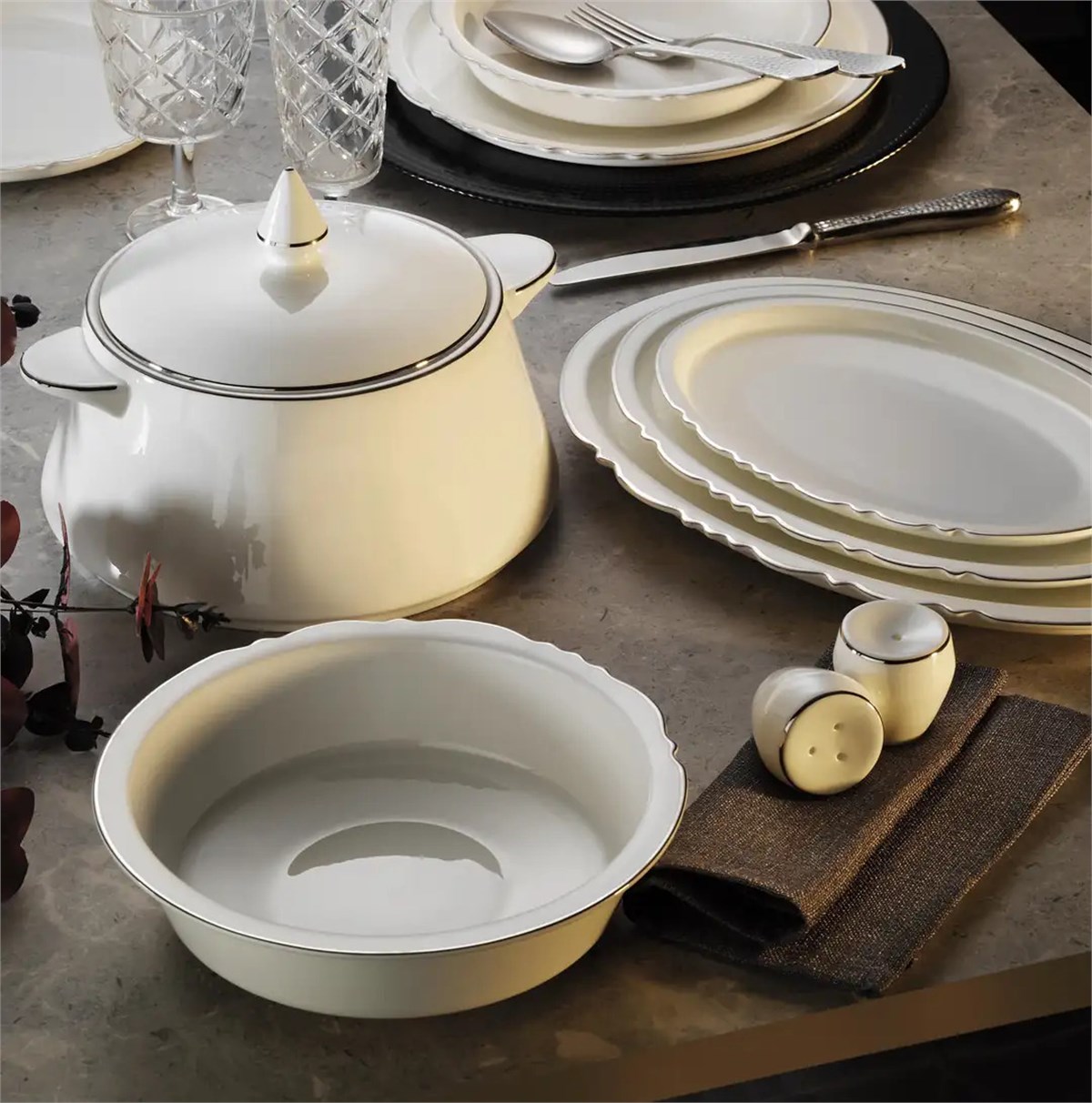 12 Kişilik 60 Parça Rumi Modern Platin Yemek Takımı