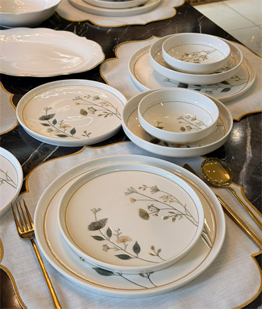 24 Parça Lotus Arte Porselen Yemek Takımı 