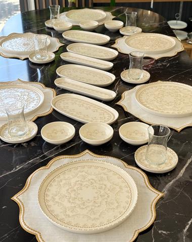 30 Parça Porselen Kahvaltı Takımı  Serena