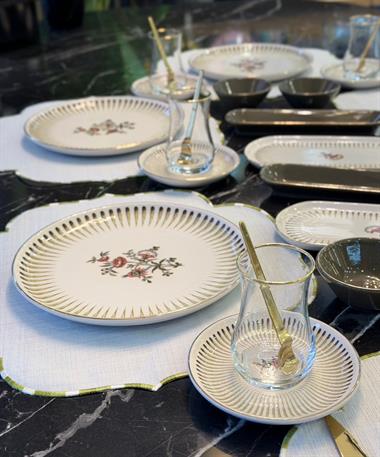 32 Parça Modern Asya Bloom Halo Altın Yaldızlı  Kahvaltı Takımı