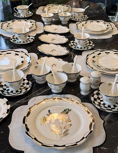 48 Parça Porselen Black Flower Kahvaltı Seti