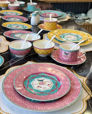 48 Parça Porselen Karnaval  Kahvaltı Seti