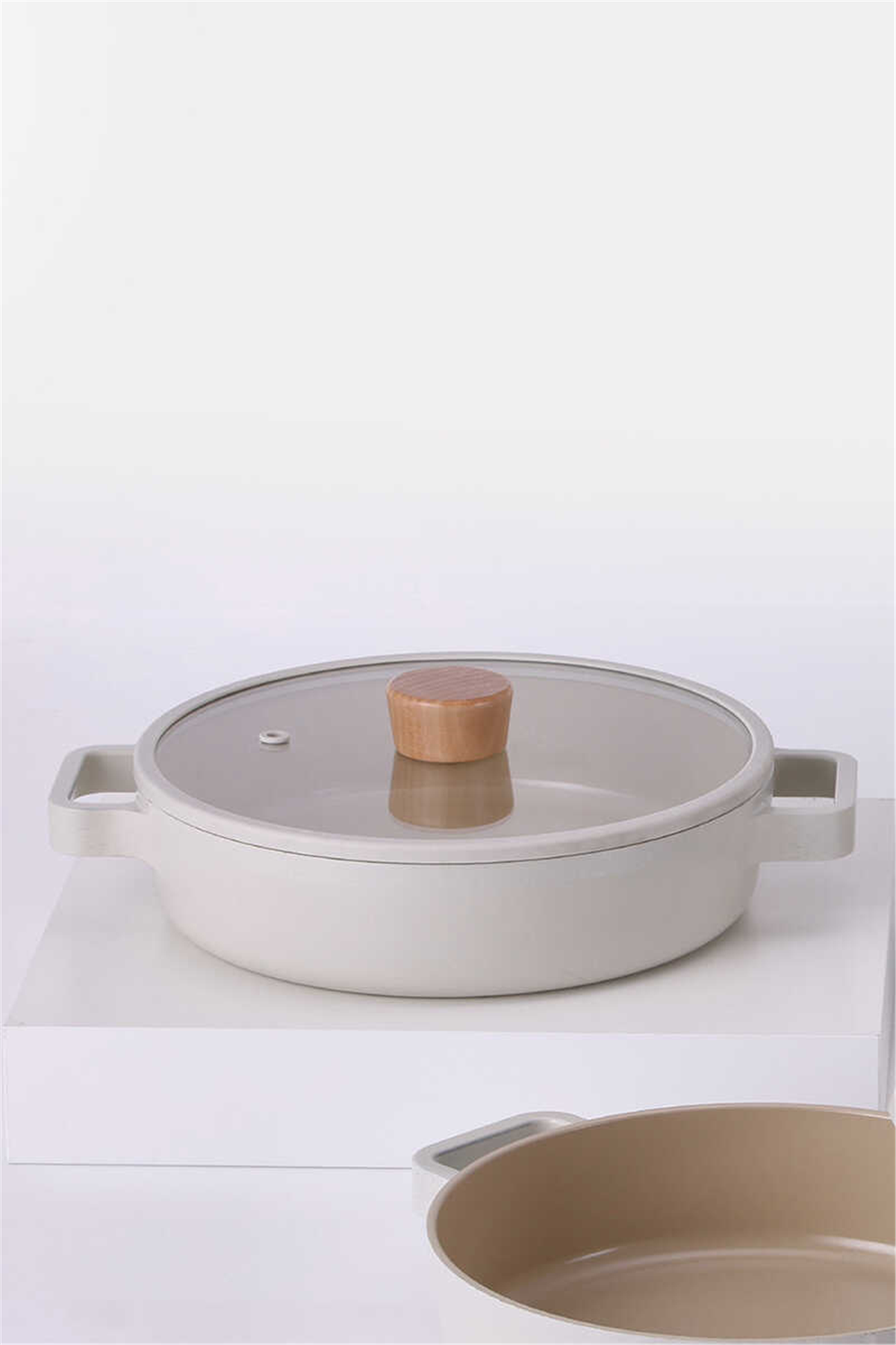 Fika Seramik Kaplama Cam Kapaklı Sahan 20 CM - Bej