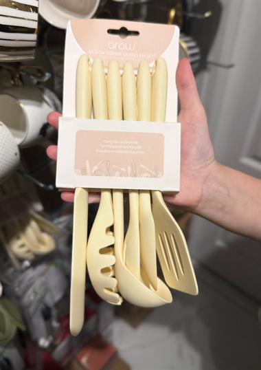 Vanni Krem 6 Parça Silikon Servis Seti 