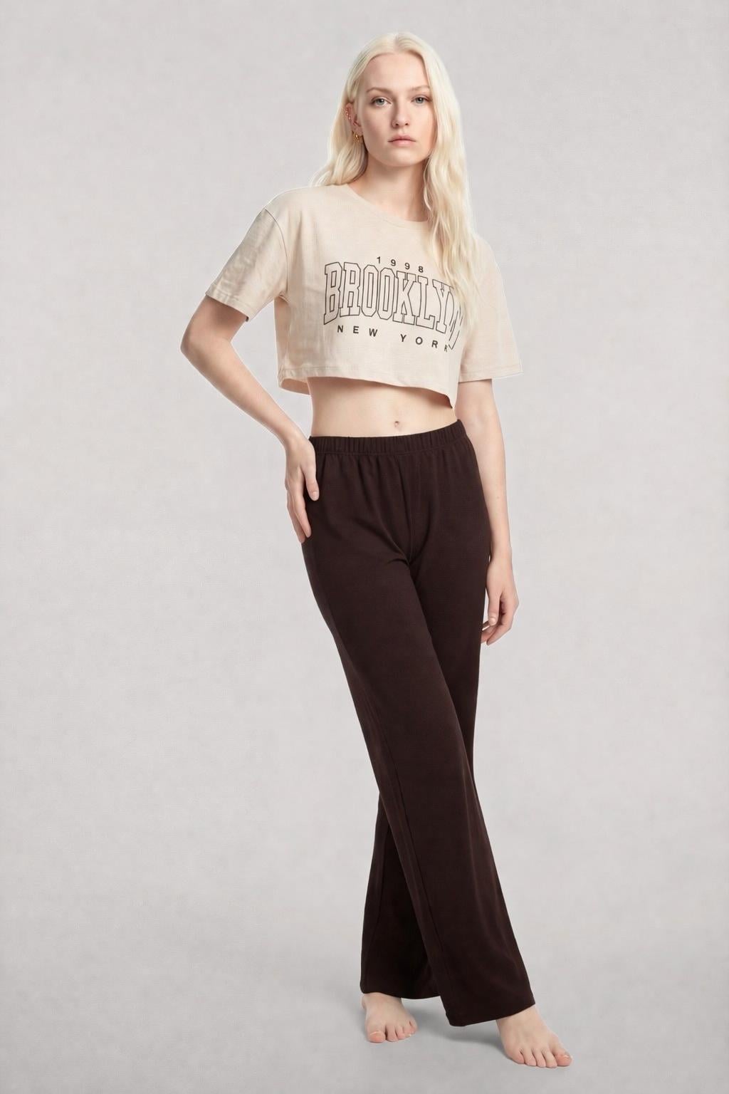 Akbeniz Baskılı Crop T-Shirt Pantolon Takım Kum Kahve