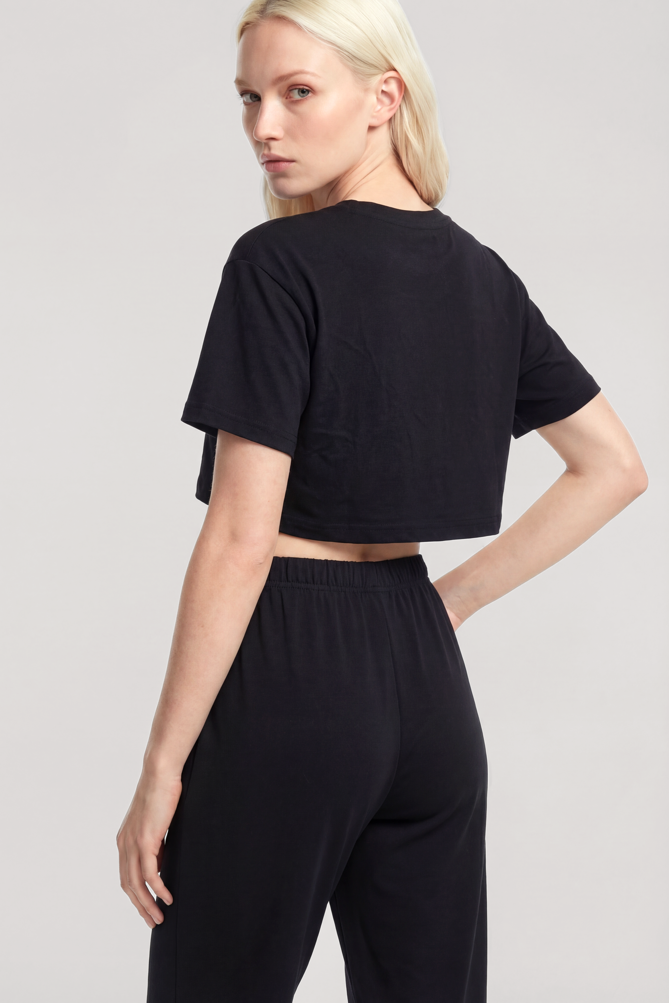 Akbeniz Baskılı Crop T-Shirt Pantolon Takım Siyah