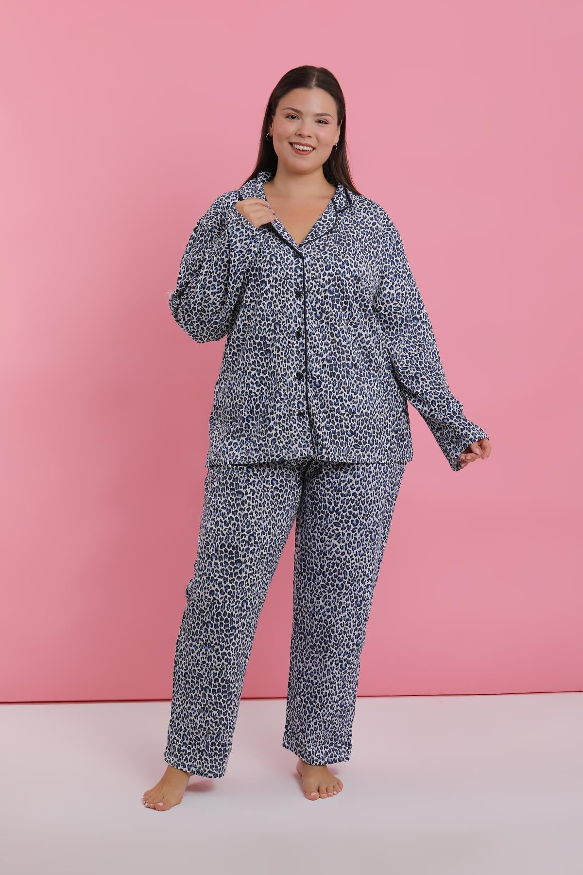 Akbeniz Kadın Büyük Beden Mavi Leopar Desenli Düğmeli Pijama Takımı
