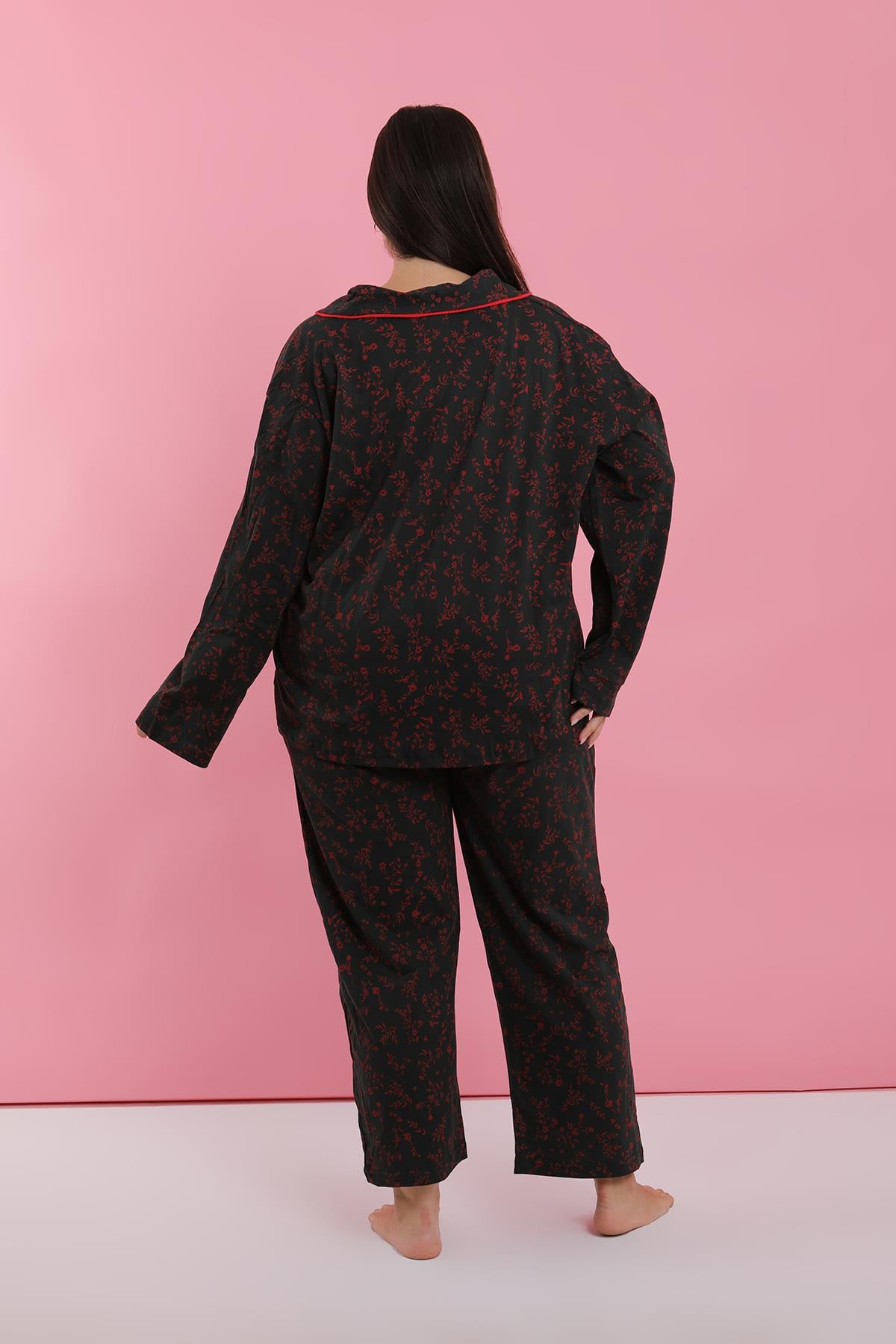 Akbeniz Kadın Büyük Beden Siyah Kırmızı Çiçekli Düğmeli Pijama Takımı