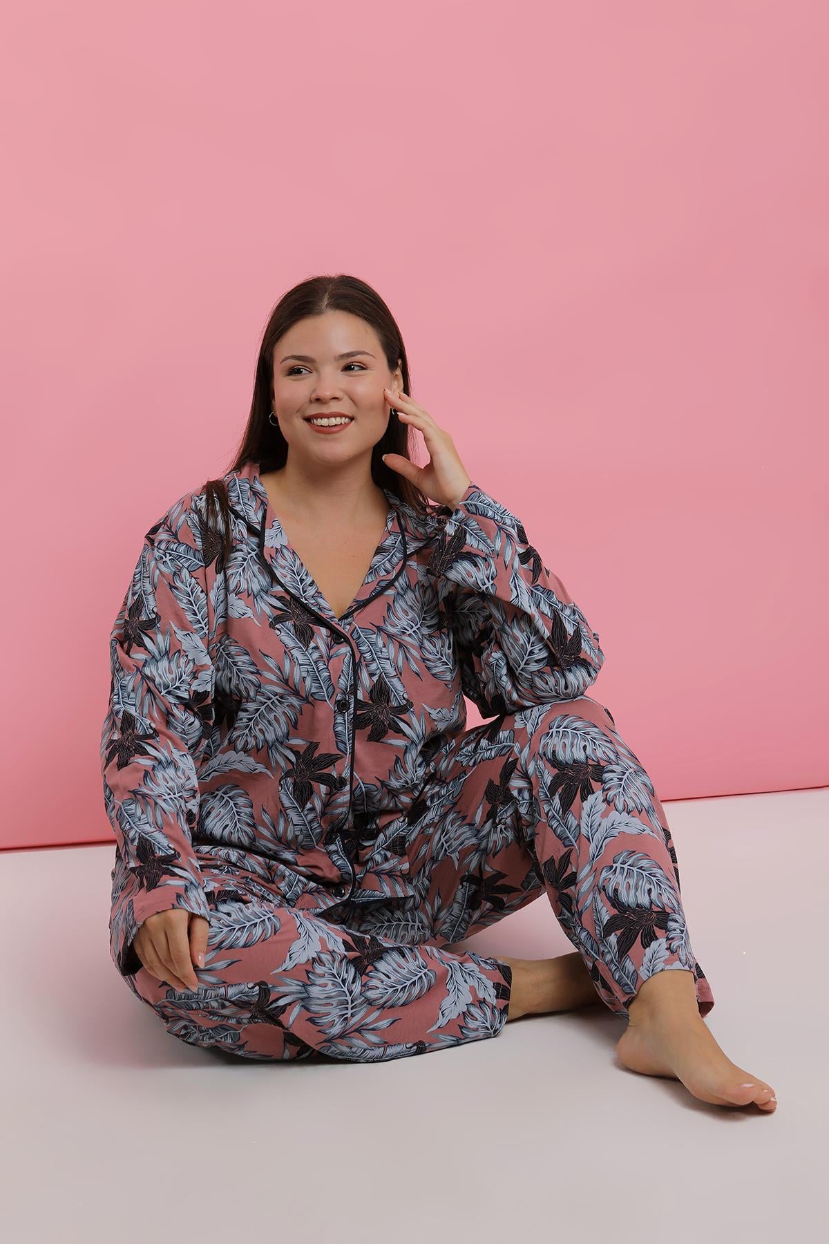 Akbeniz Kadın Büyük Beden Somon Yaprak Desenli Düğmeli Pijama Takımı