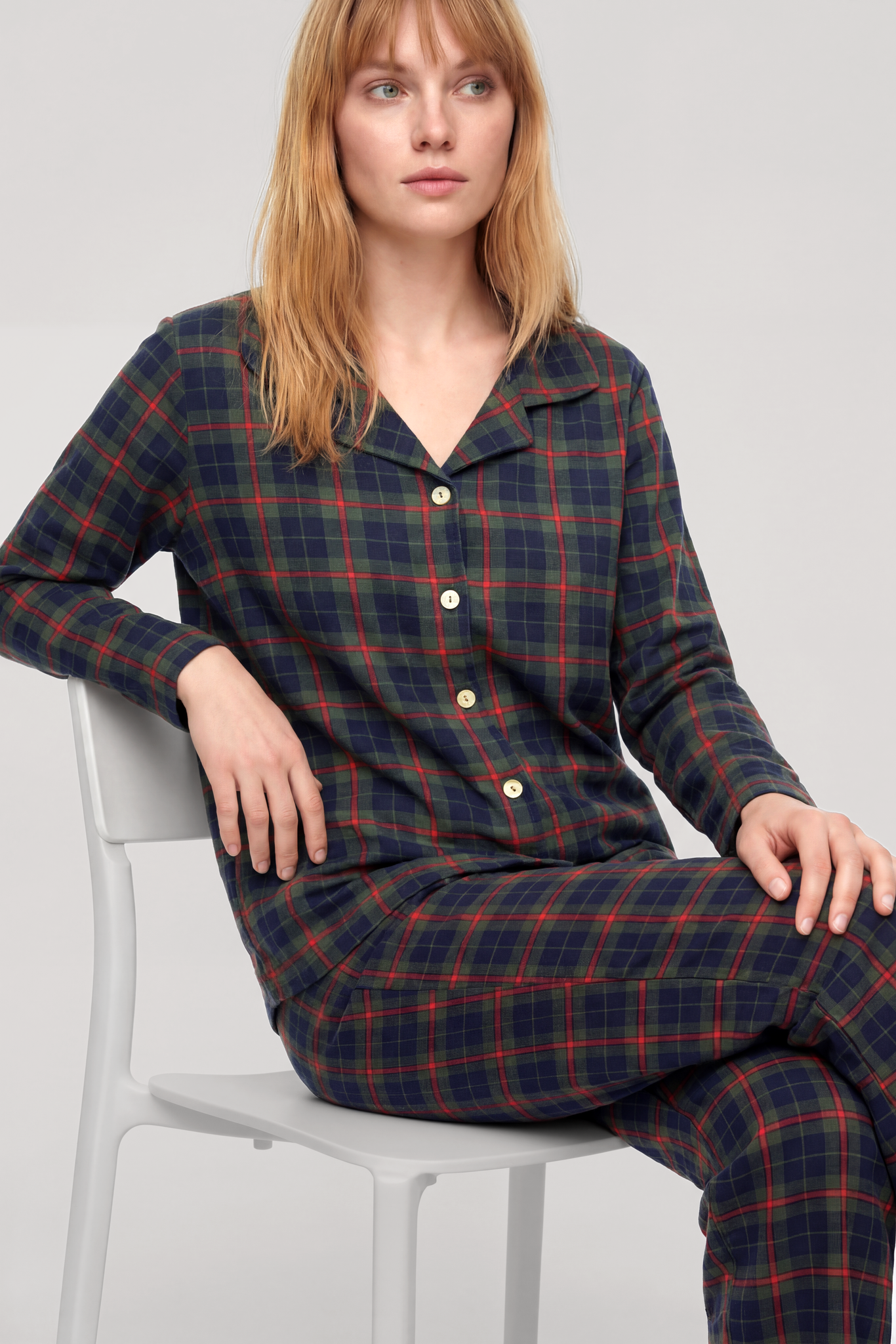 Akbeniz Kadın Ekose Desenli Düğmeli Pijama Takımı 