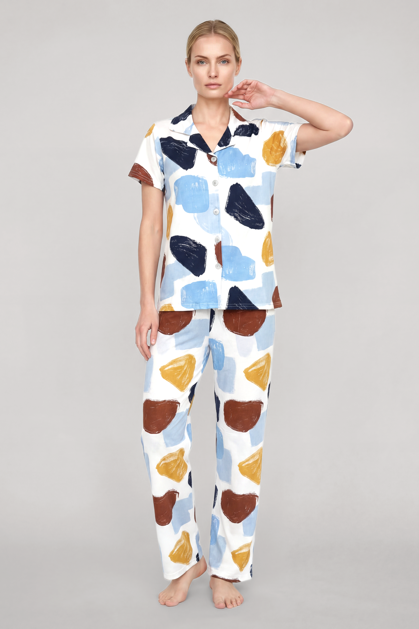 Akbeniz Kadın Ekru Desenli Klasik Gömlek Yaka Pijama Takımı