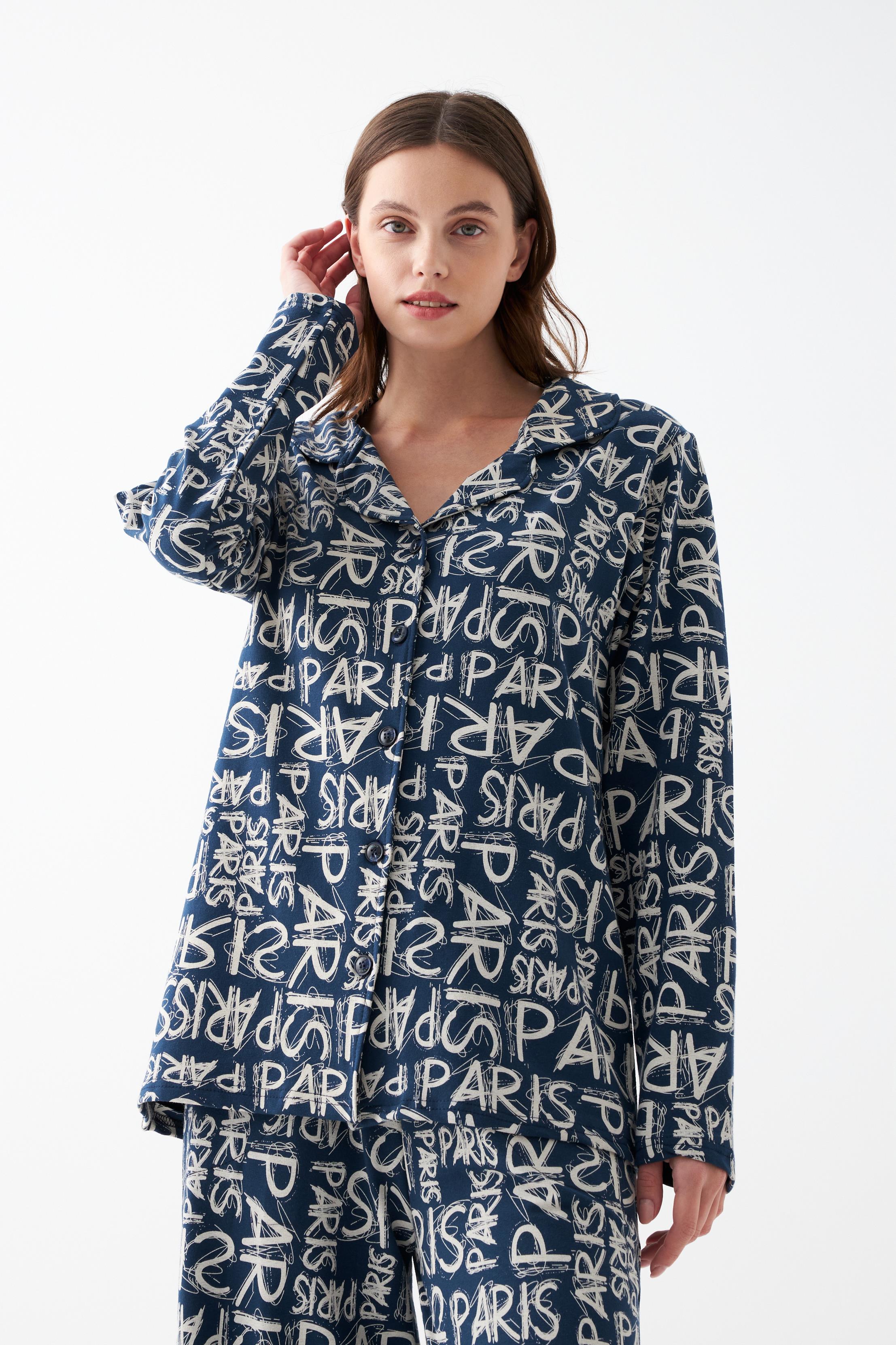 Akbeniz Kadın Lacivert “Paris” Yazı Desenli Düğmeli Pamuklu Pijama Takımı