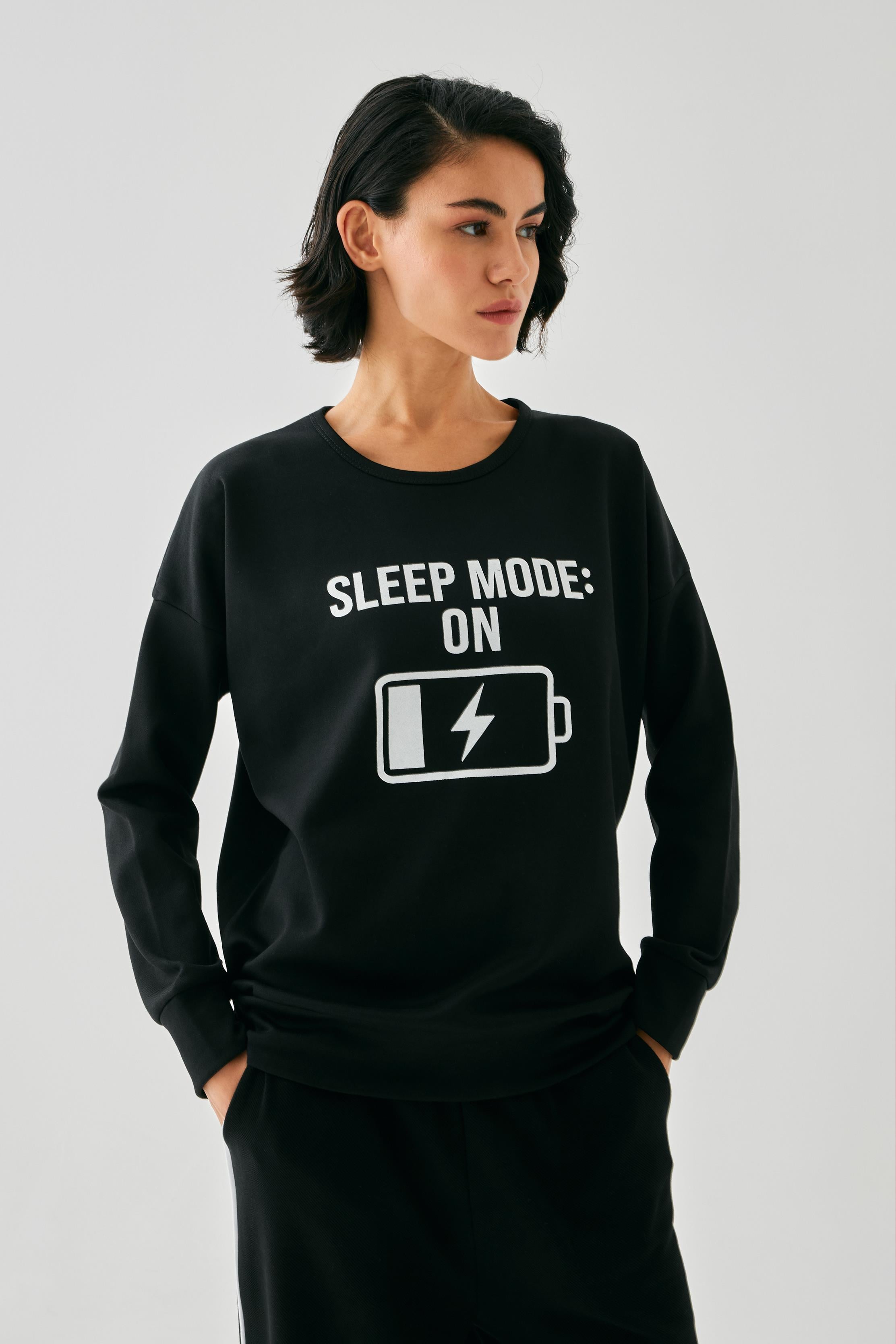 Akbeniz Kadın Siyah Sleep Mode ON Oversize 2 İplik Eşofman Ev Giyim Takımı