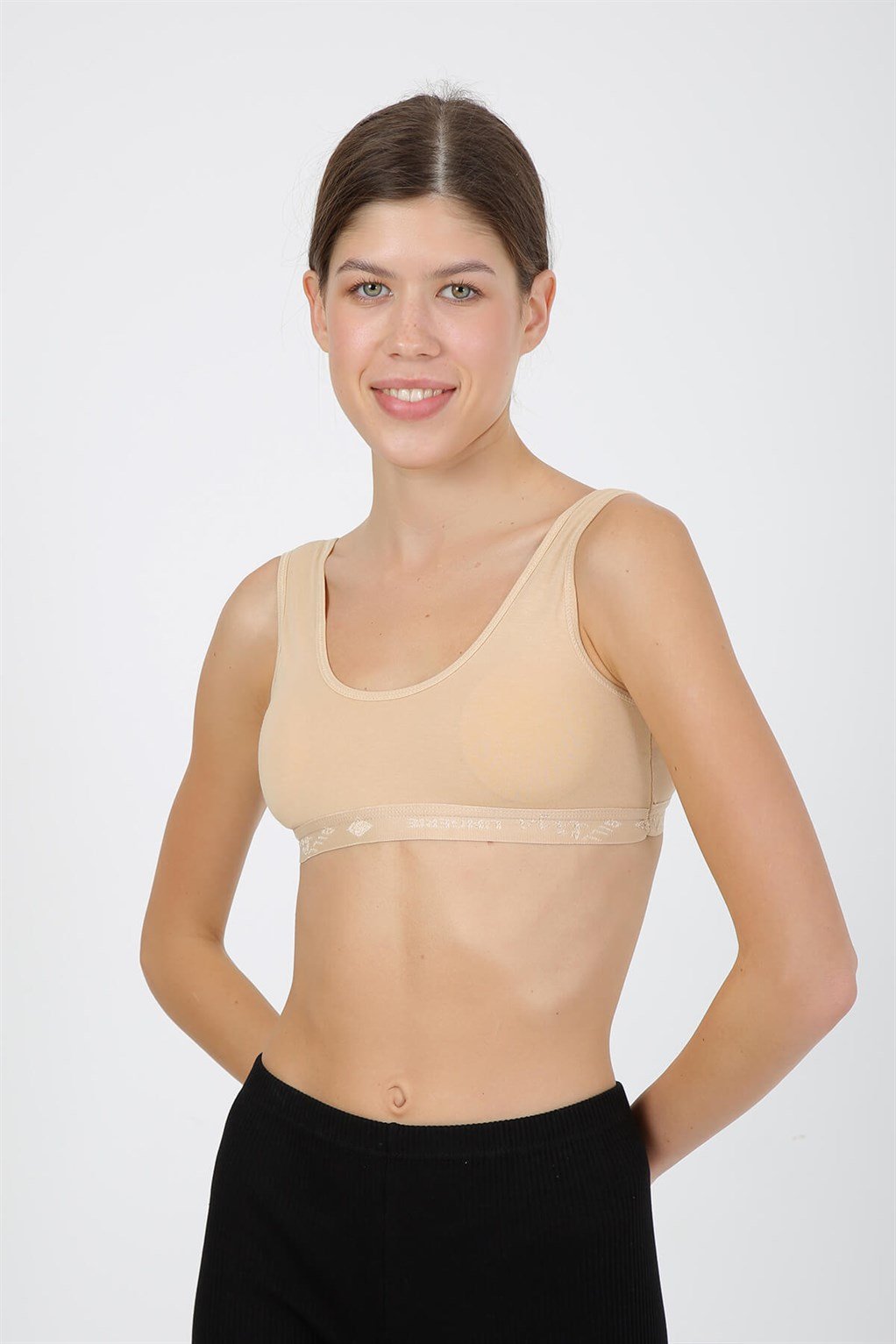 Akbeniz Kalın Askılı Pedli Büstiyer 2152