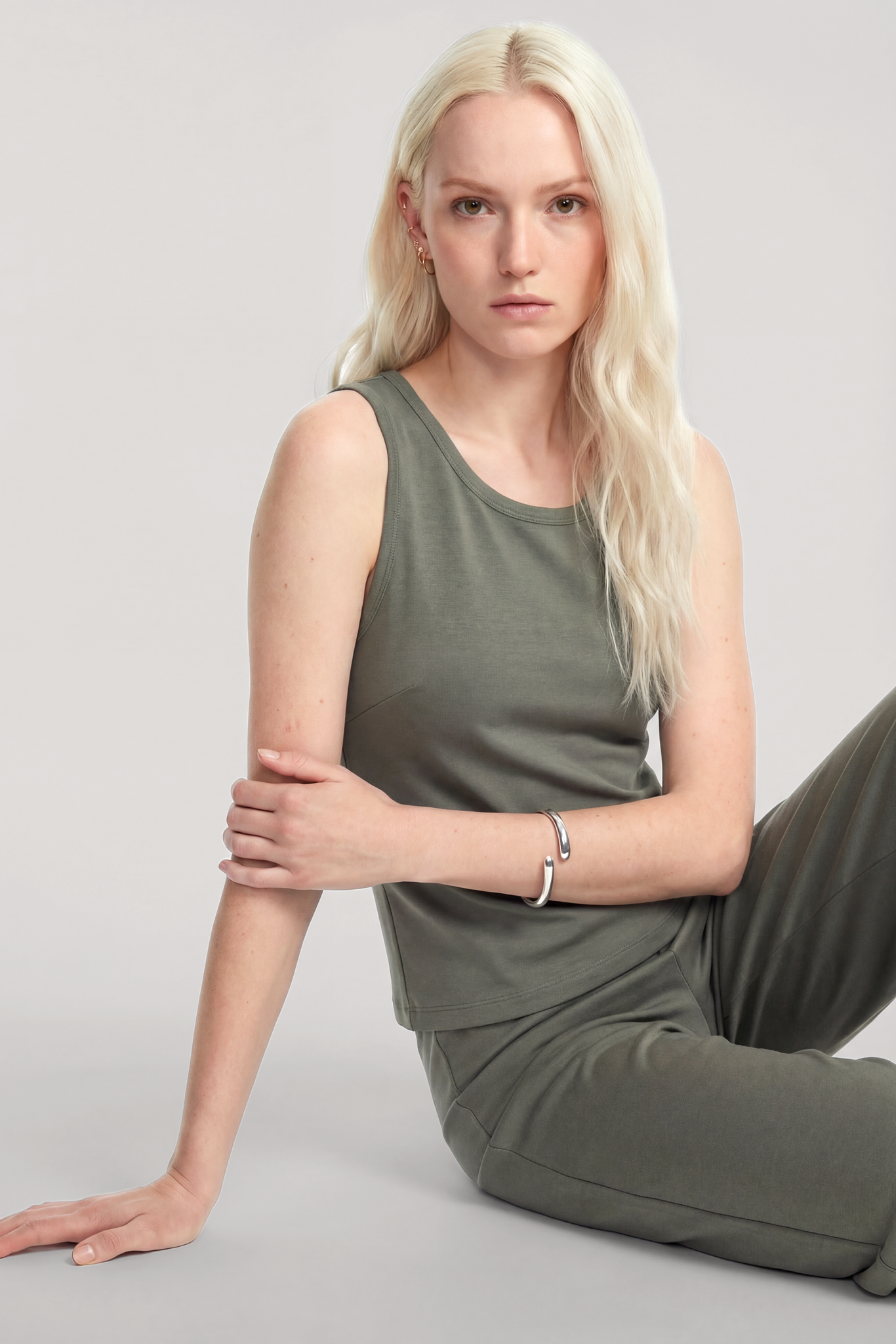 Akbeniz Kolsuz Minimal Yumuşak Dokulu Pijama Takımı Haki