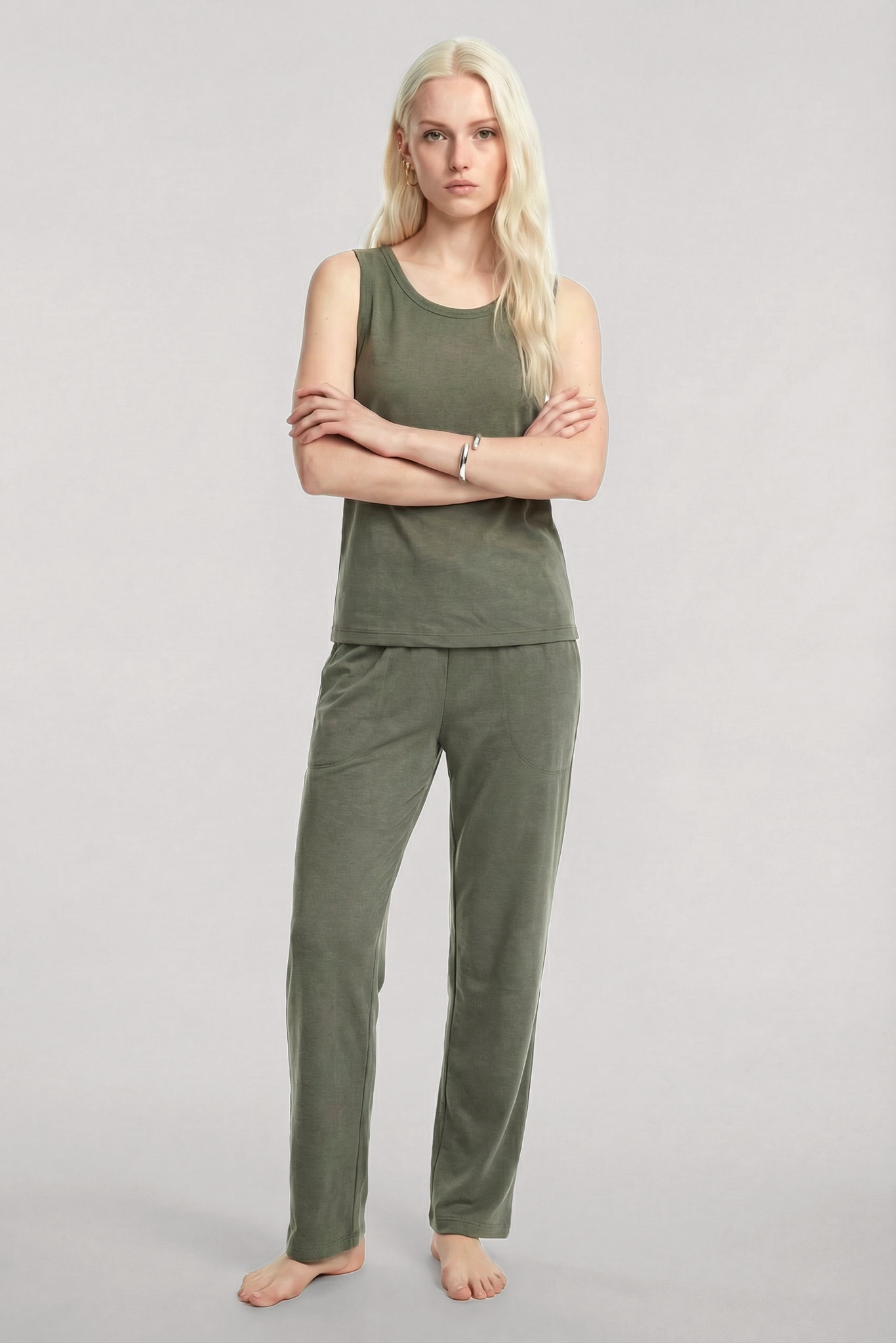 Akbeniz Kolsuz Minimal Yumuşak Dokulu Pijama Takımı Haki