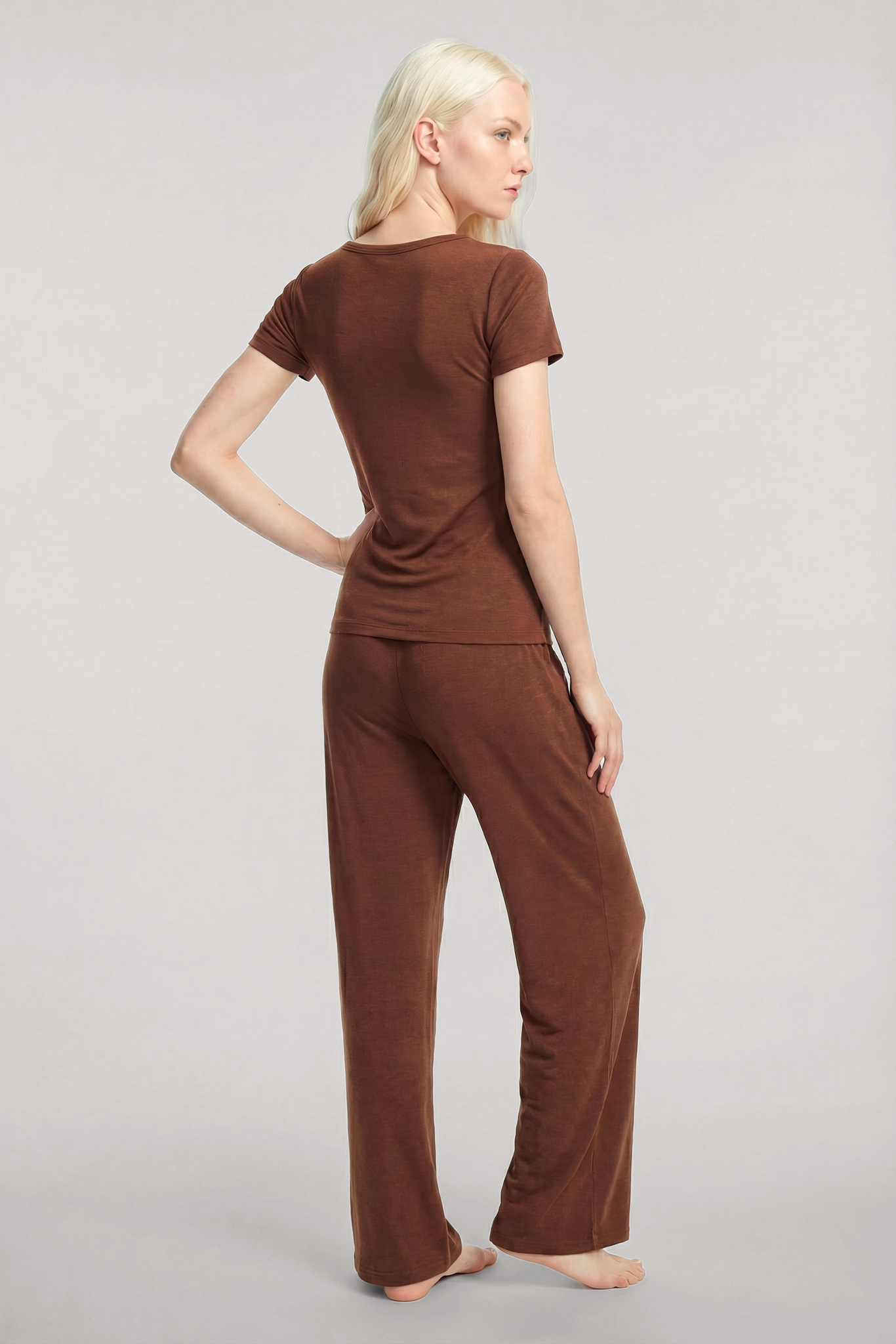 Akbeniz V Yaka Yumuşak Dokulu Pijama Takımı Kahve