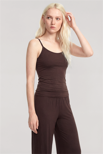 Yumuşak Dokulu Minimal İp Askılı Atlet Kahve