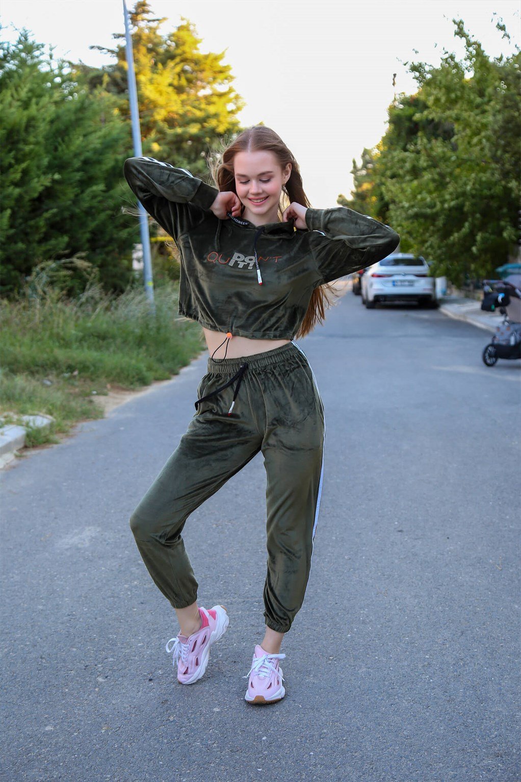 Akbeniz Kadın Kadife Kapşonlu Pijama Takım 9055