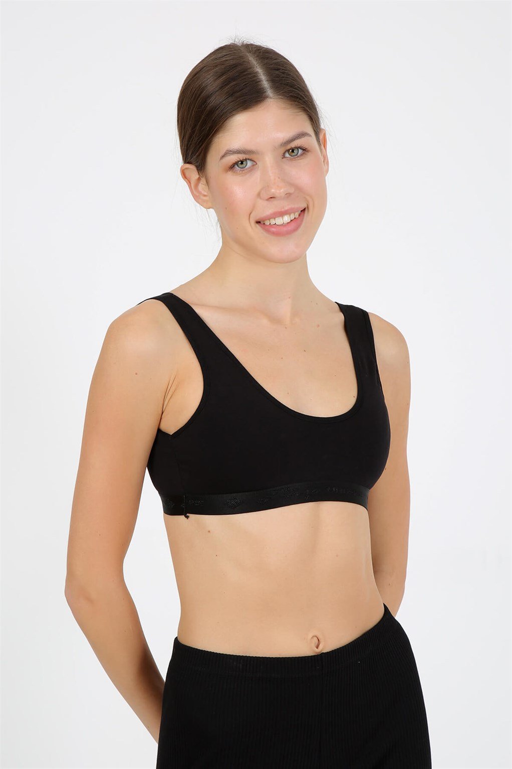 Akbeniz Kalın Askılı Pedli Büstiyer 2150