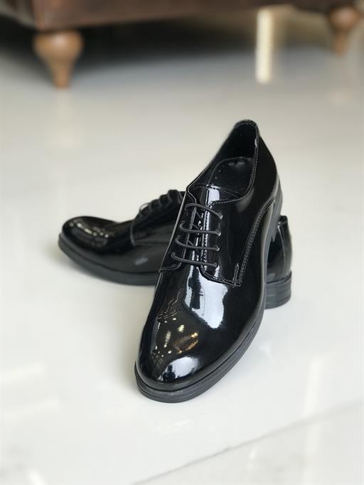 Klasik rugan bağcıklı erkek çocuk ayakkabı Siyah T8434