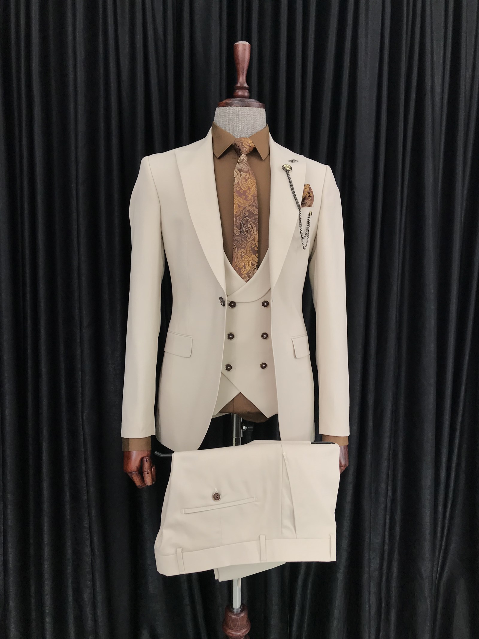 Italian Style Slim Fit Mens Jacket Vest Pants Suit Suit Beige T9025