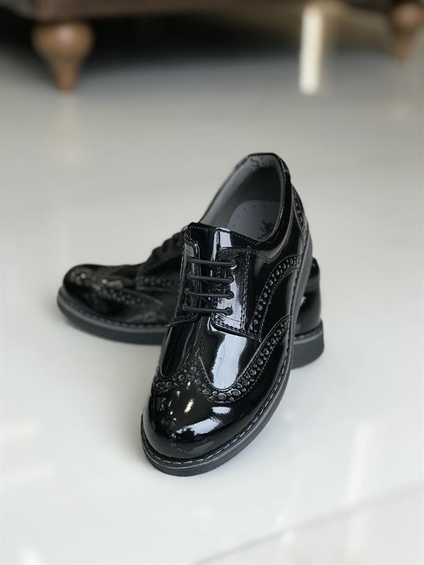 Klasik rugan bağcıklı erkek çocuk ayakkabı Siyah T8582