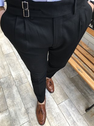 İtalyan kesim  kemerli pileli  siyah kumaş pantolon T3384