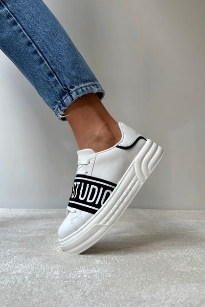 Kadın Spor Ayakkabı BEYAZ SİYAH