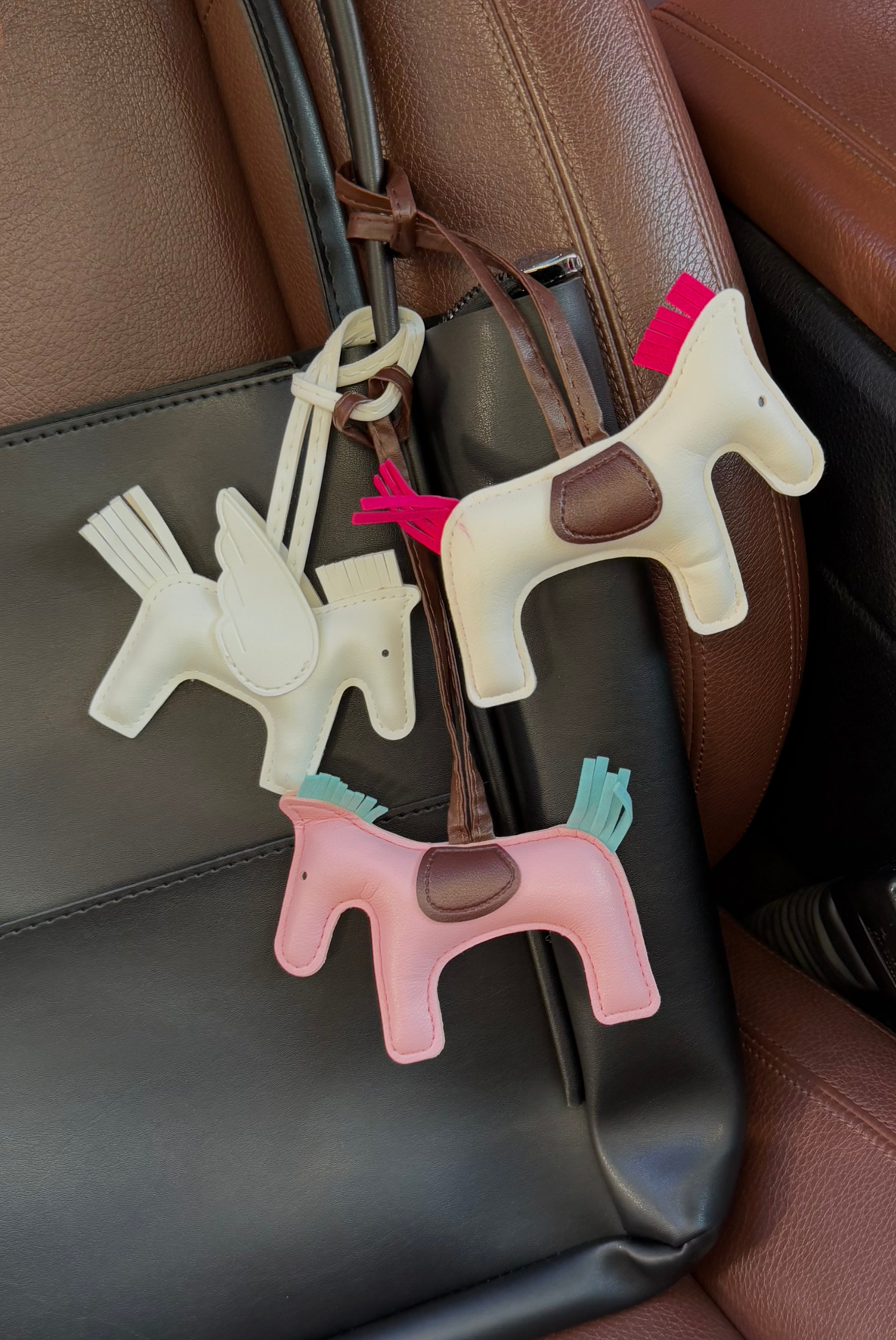 Çanta Aksesuar Charm At Figürlü PEMBE KAHVE