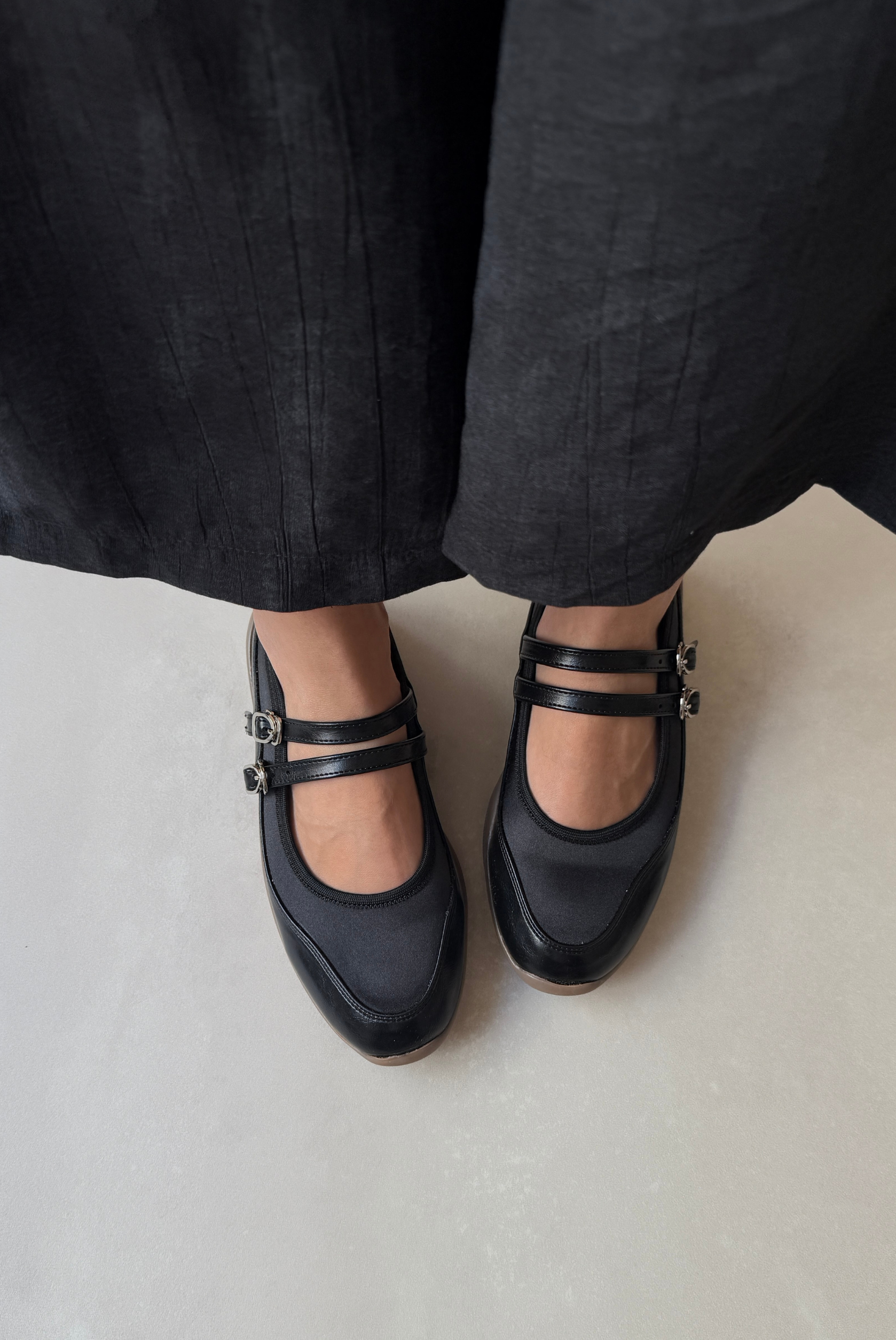 Kadın Atkılı Babet SİYAH