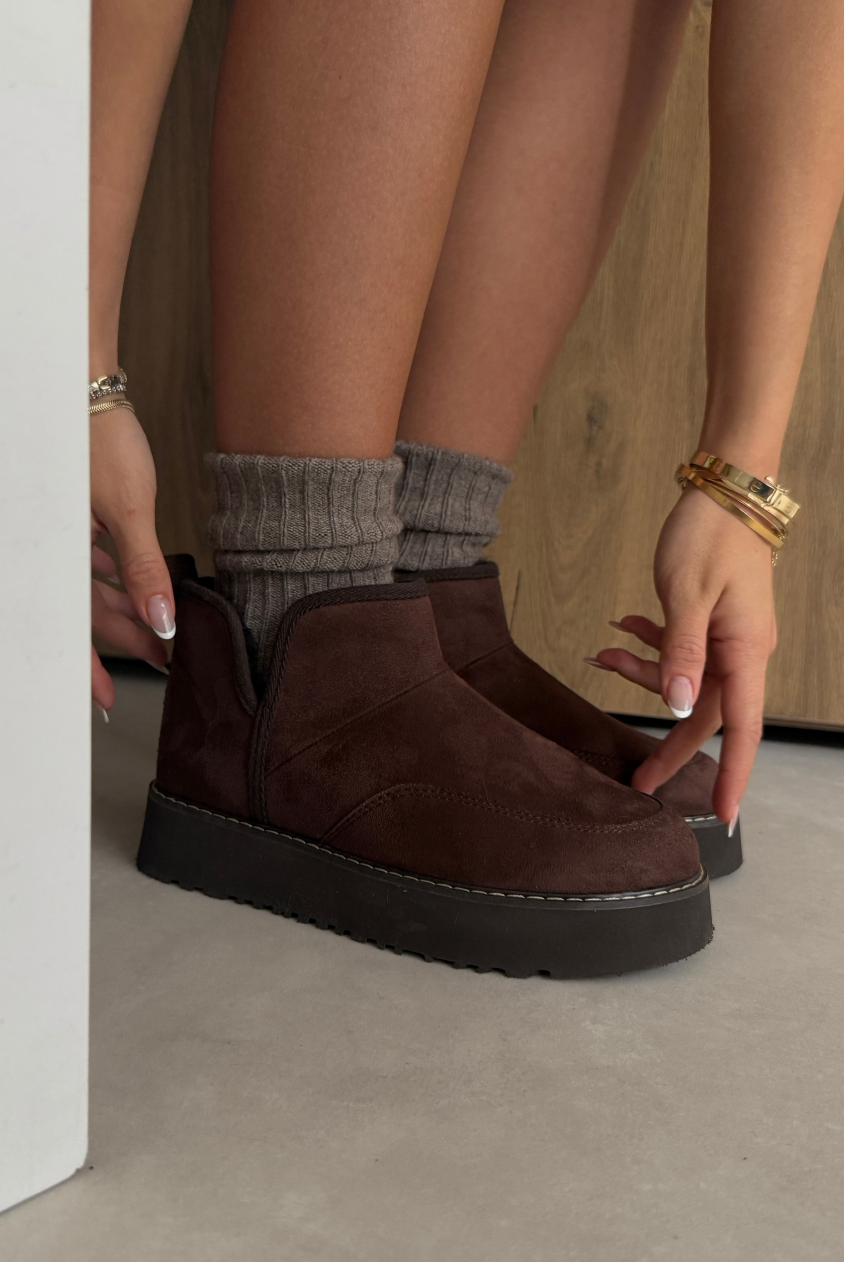 Kadın Bot  ACI KAHVE