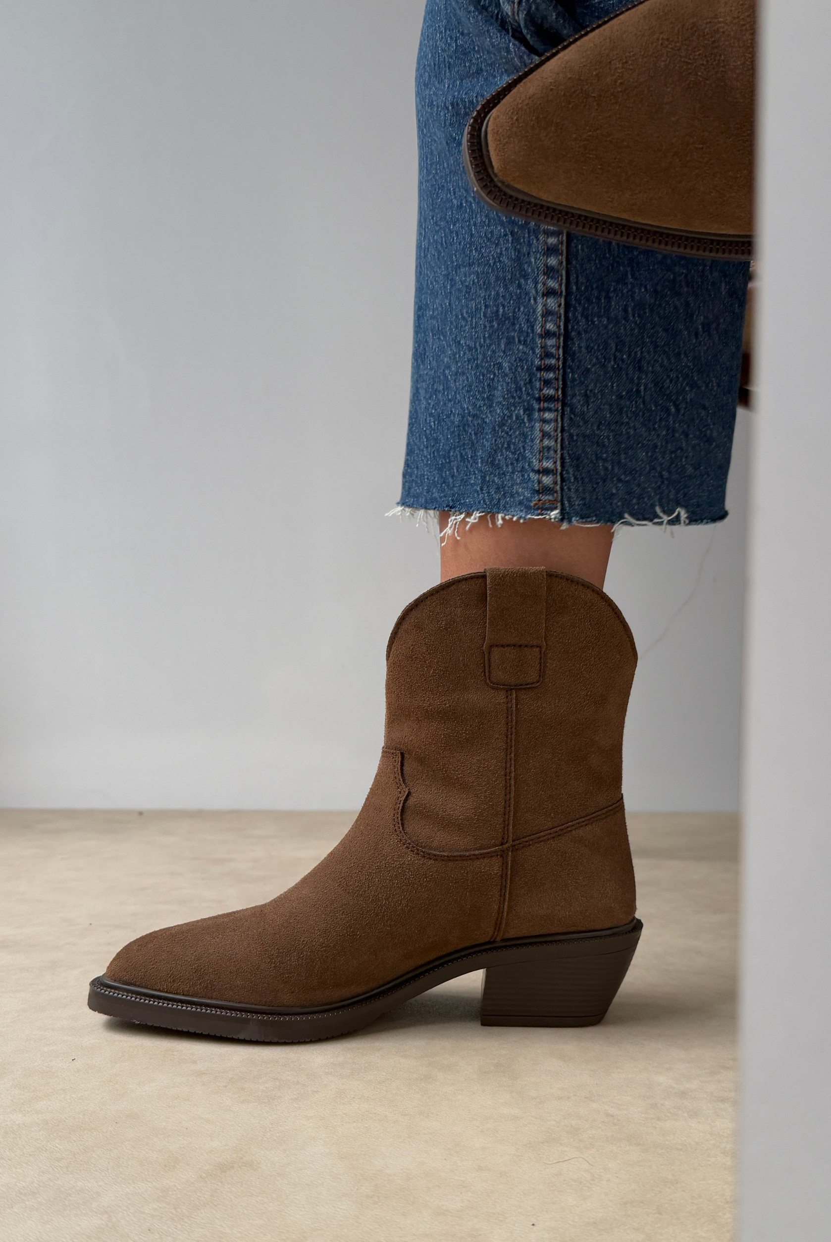 Kadın Bot ACI KAHVE SÜET