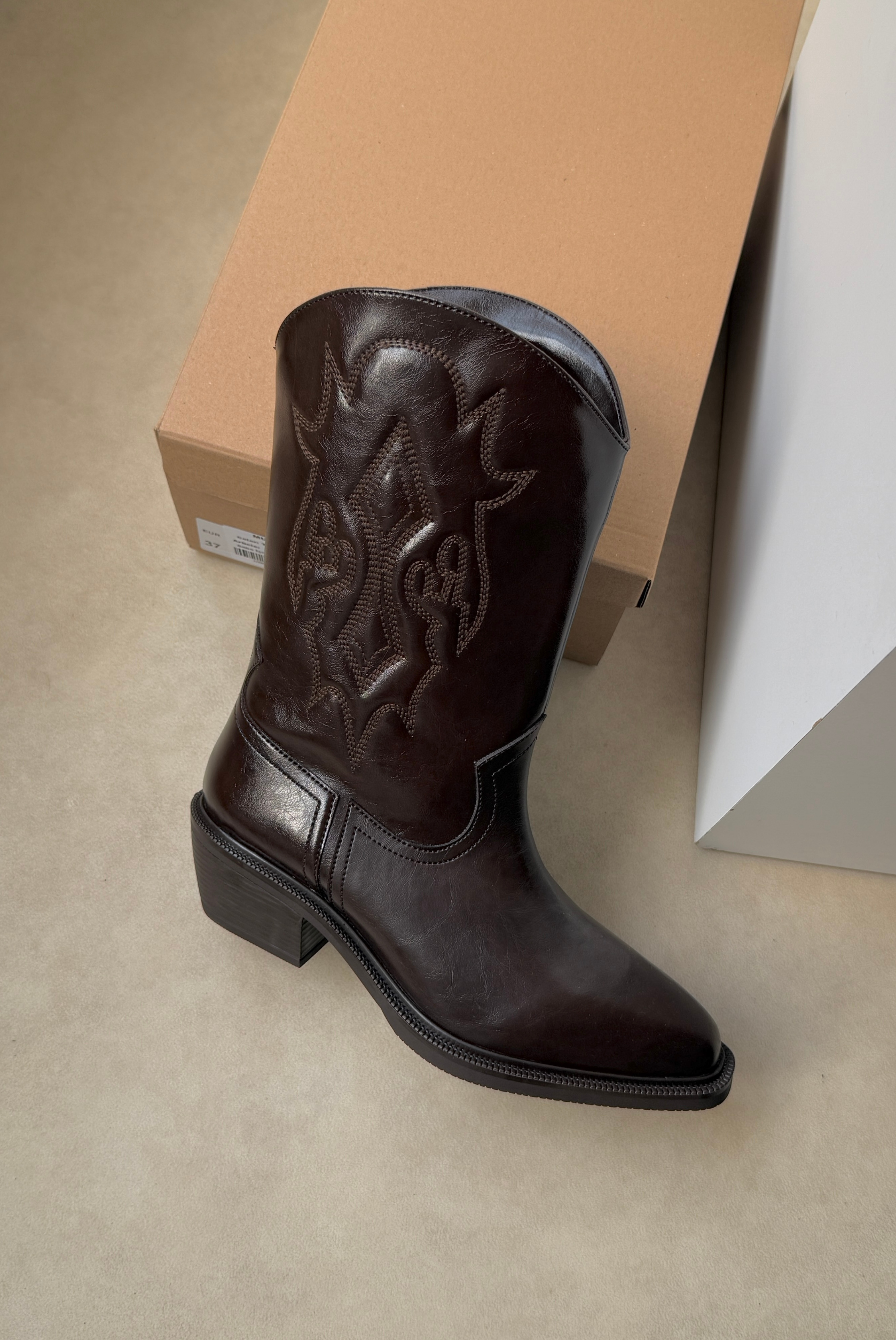 Kadın Bot KAHVE RUGAN