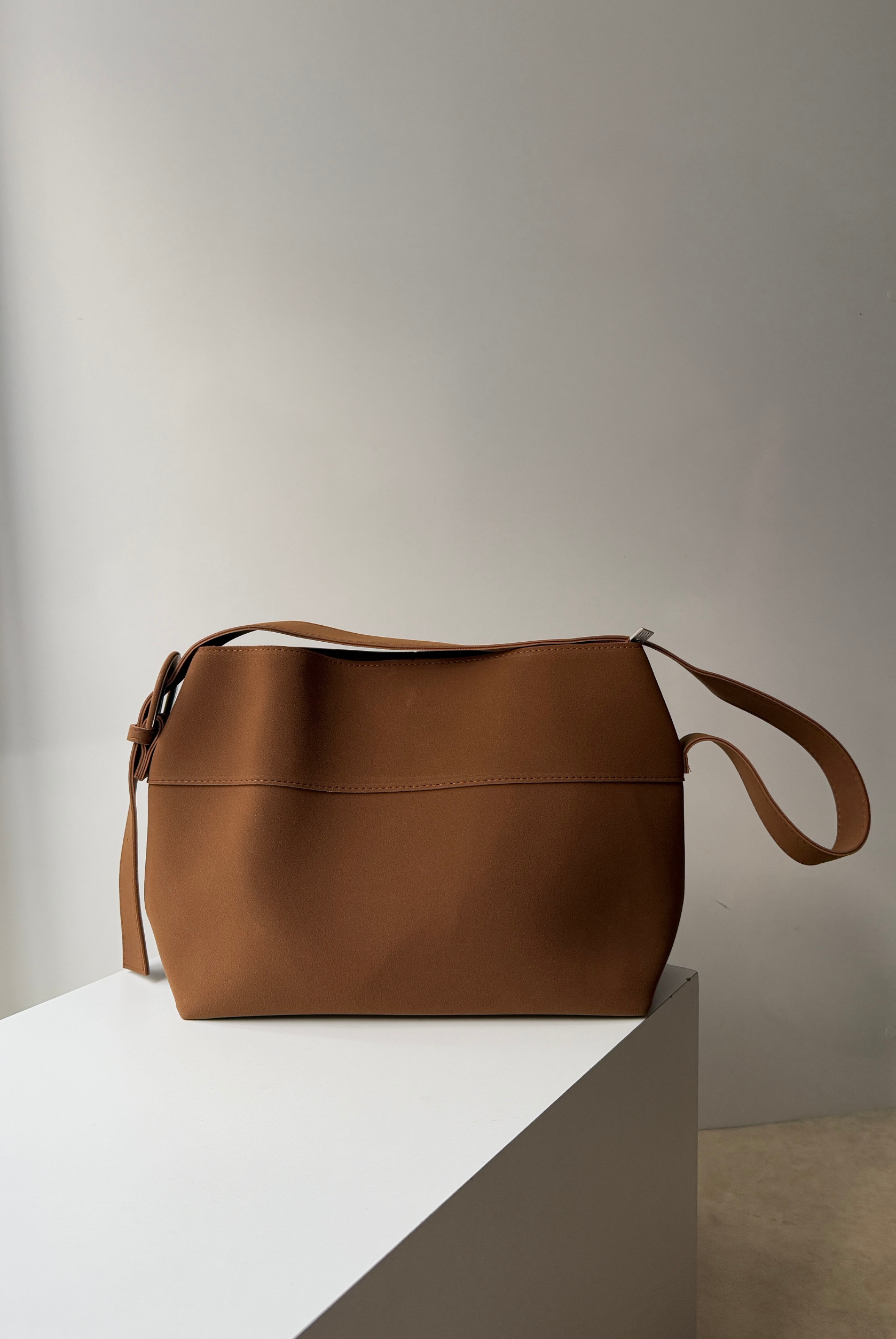 Kadın El ve Omuz Çantası TABA SÜET