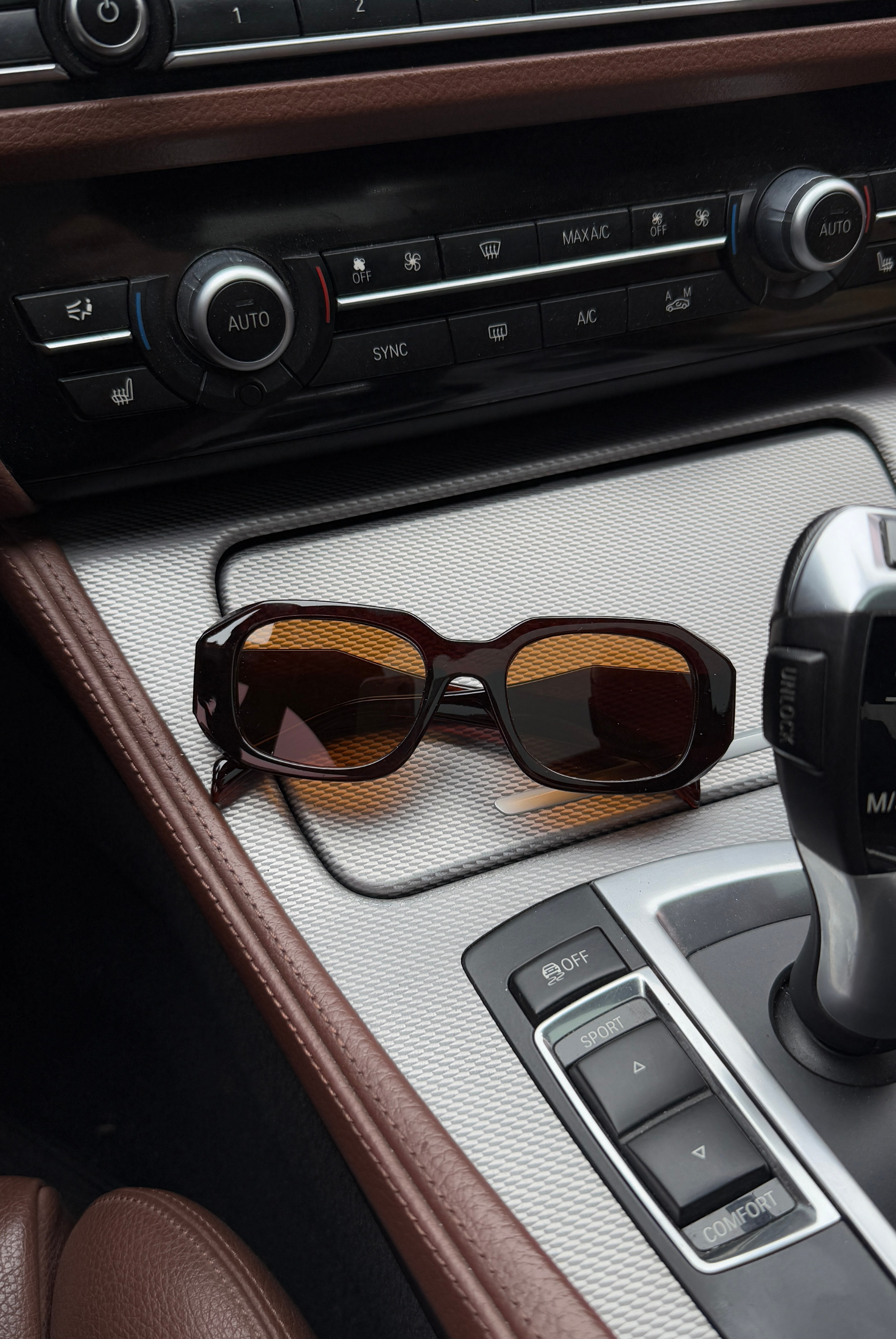 Kadın Güneş Gözlüğü KAHVERENGİ RENKLİ