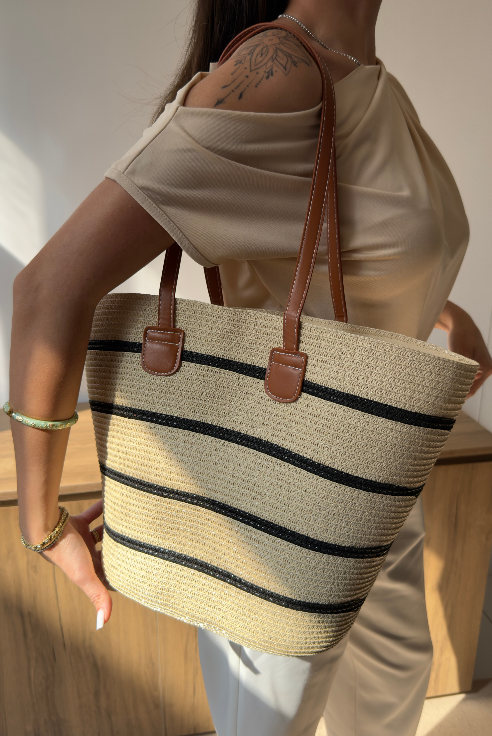 Kadın Hasır El ve Omuz Çantası BEJ HASIR SİYAH ÇİZGİLİ