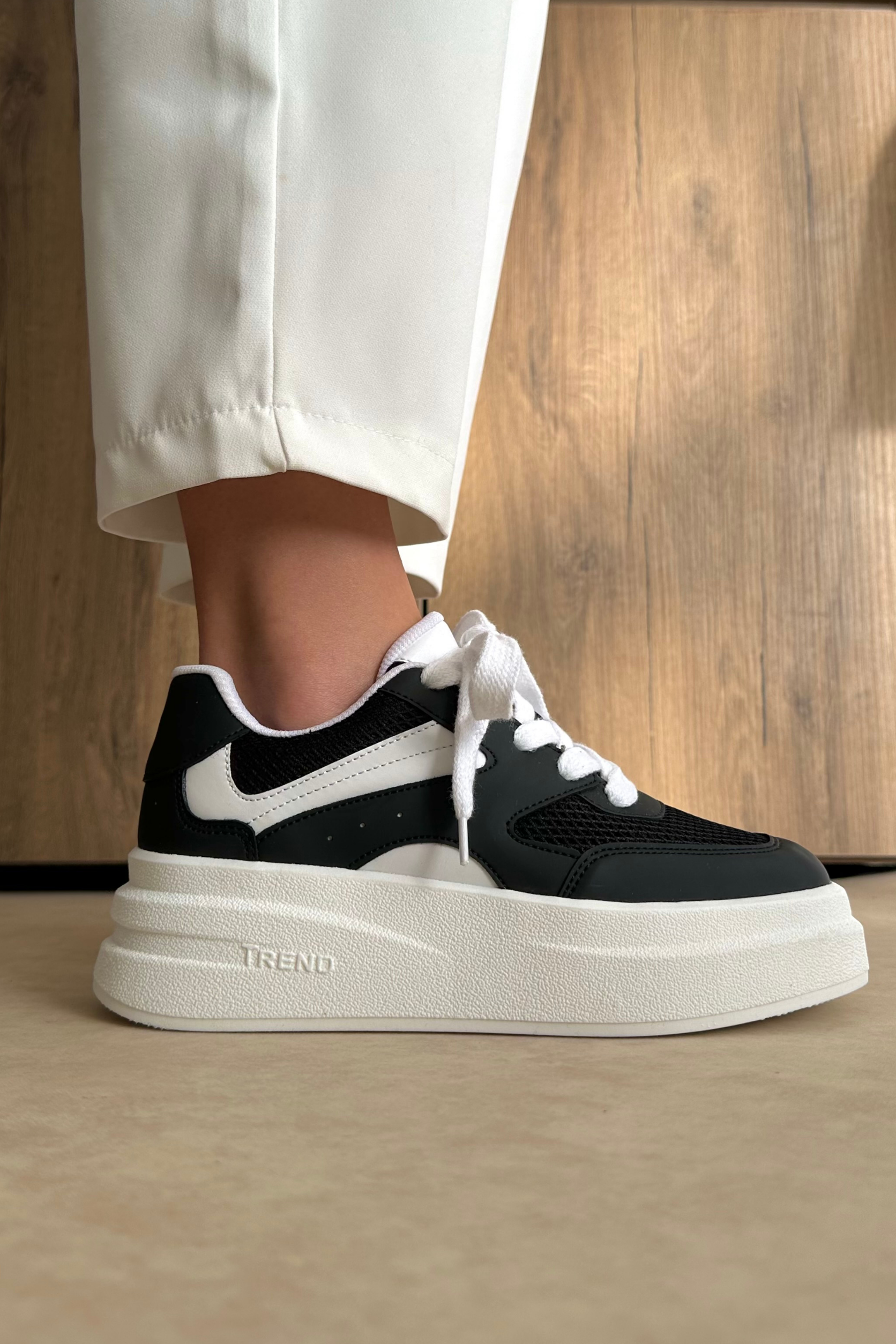 Kadın Spor Ayakkabı SİYAH BEYAZ