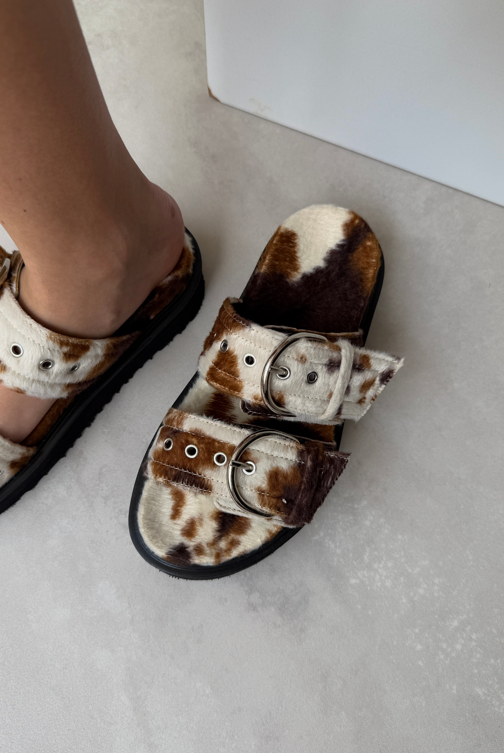 Kadın Terlik MİLKA