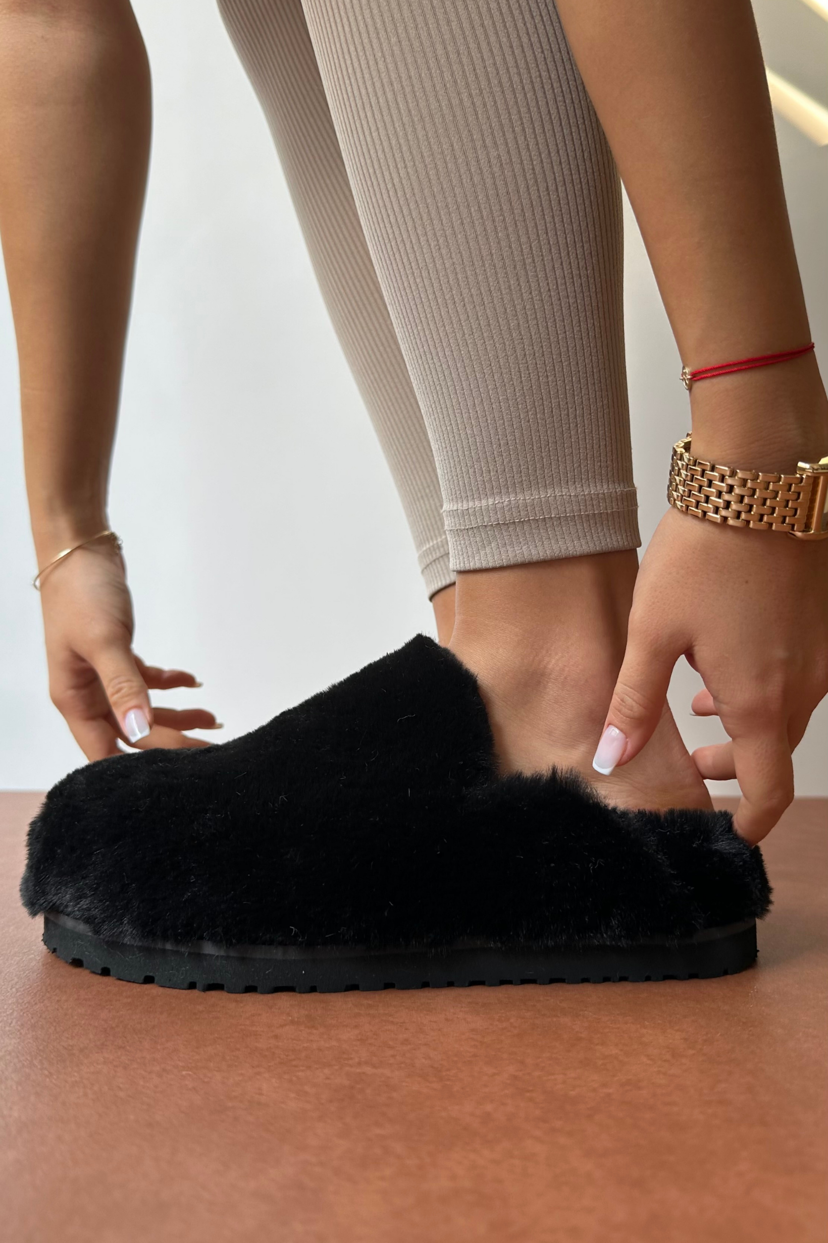 Kadın Tüylü Terlik SİYAH