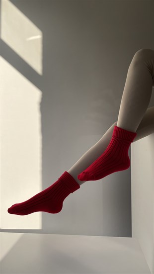 Kadın Yünlü Çorap KIRMIZI